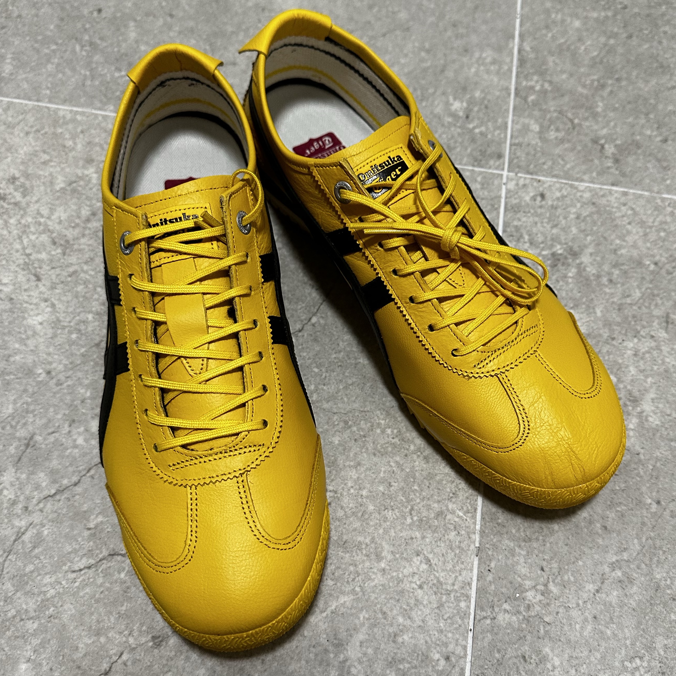 Onitsuka Tiger Mexico 66 SD Yellow Black 착용 스타일