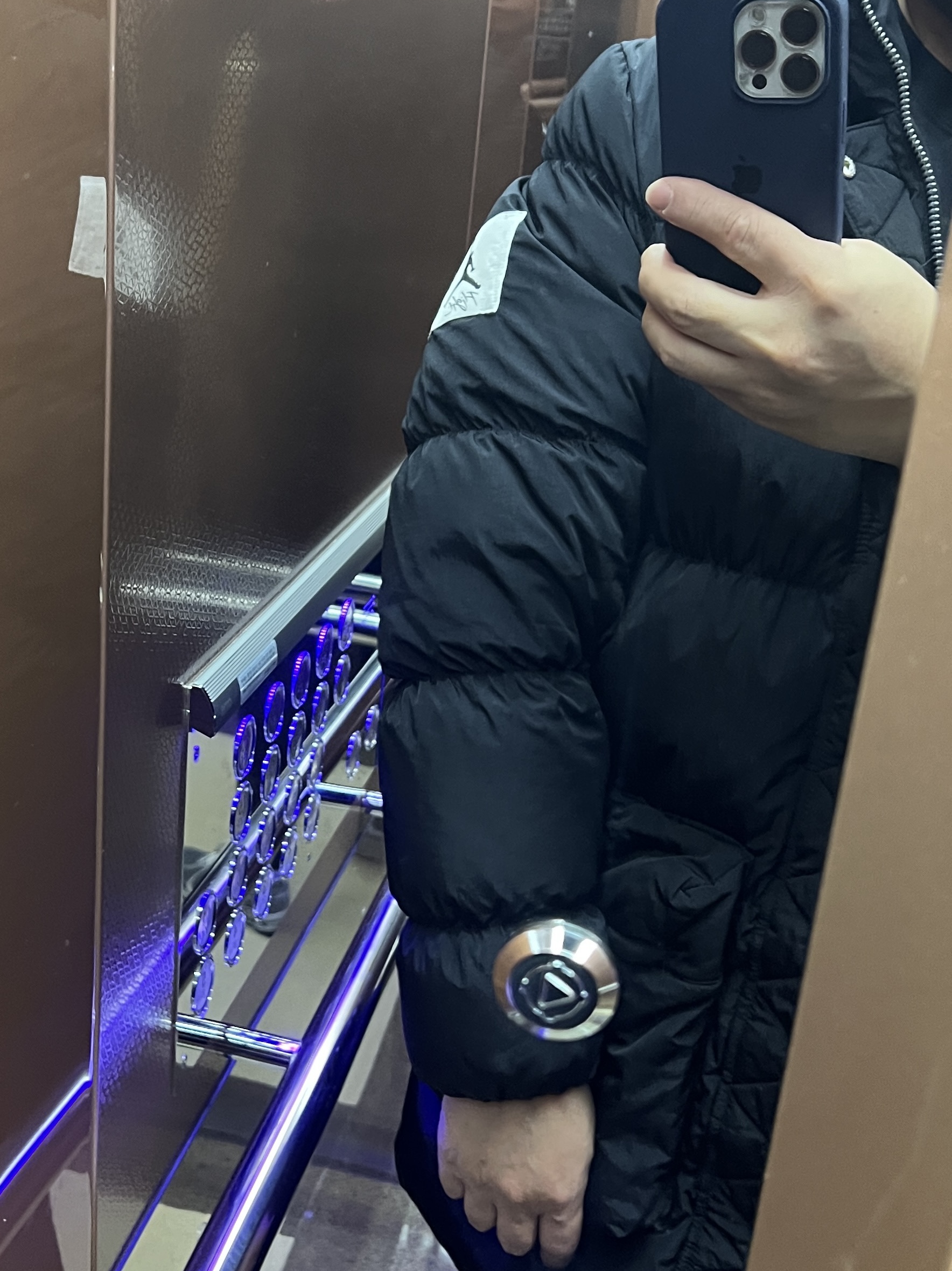 Jordan Essential Statement Parka Black - Asia 착용 스타일