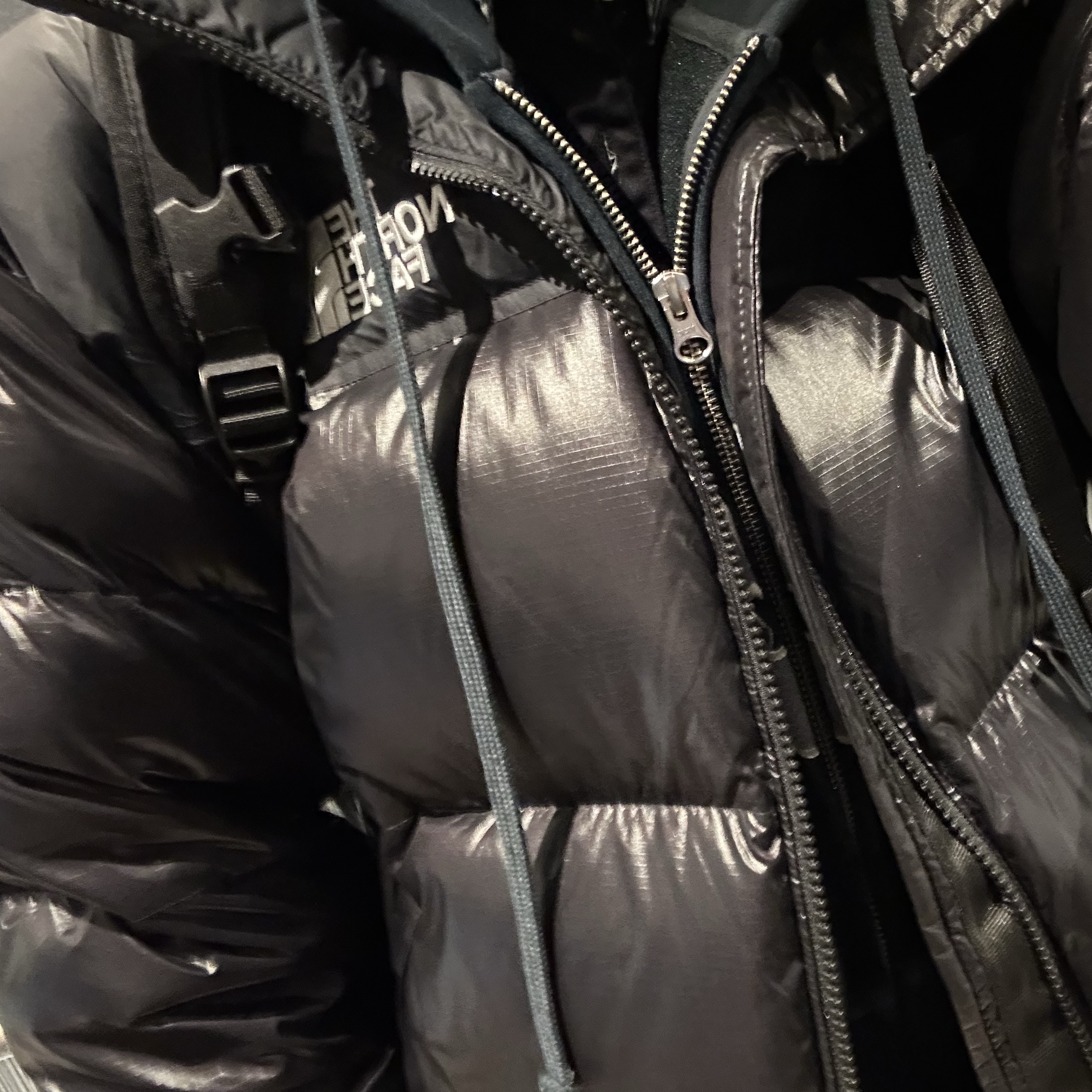 The North Face 1996 Eco Nuptse Jacket Real Black 착용 스타일