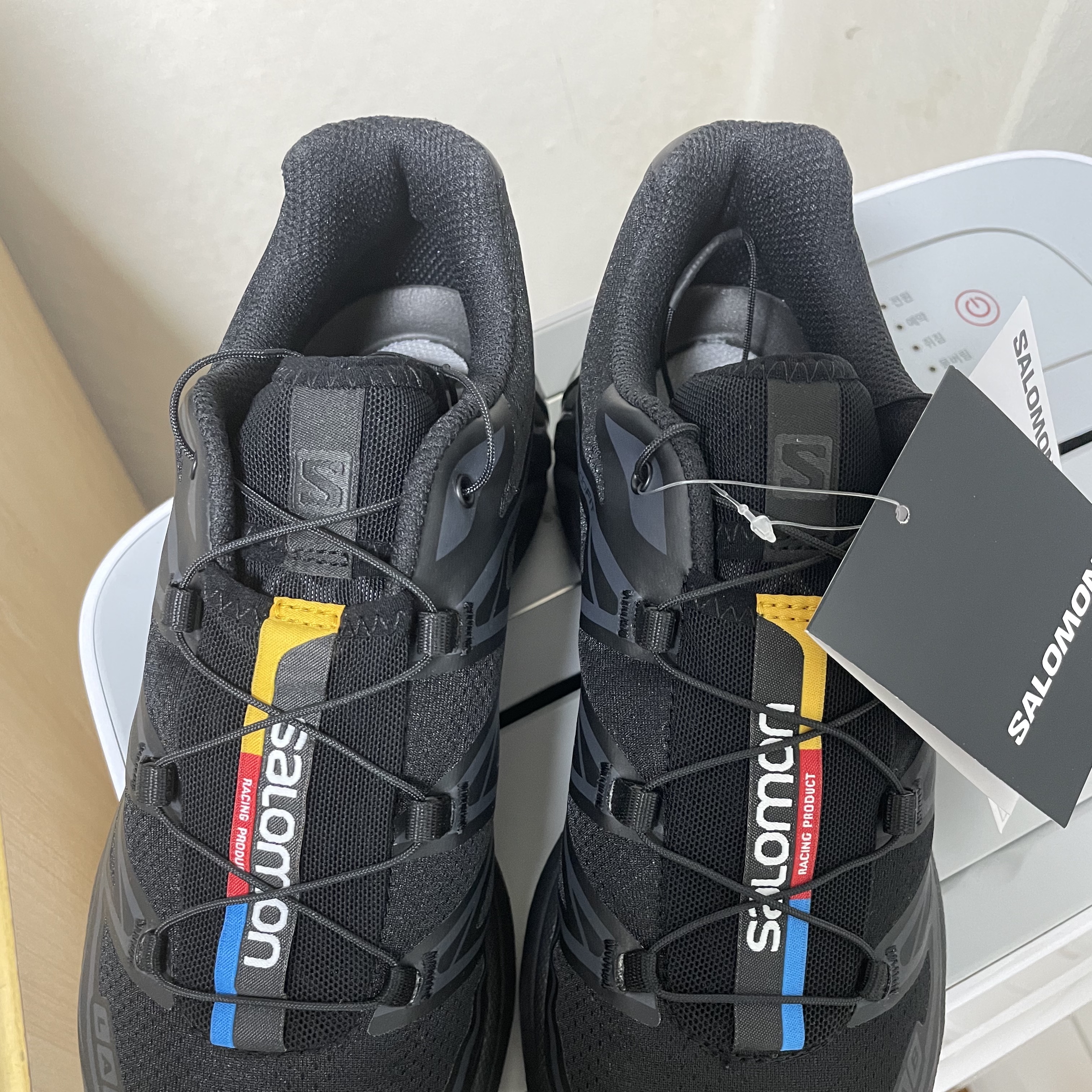 Salomon XT-6 ADV Black 착용 스타일