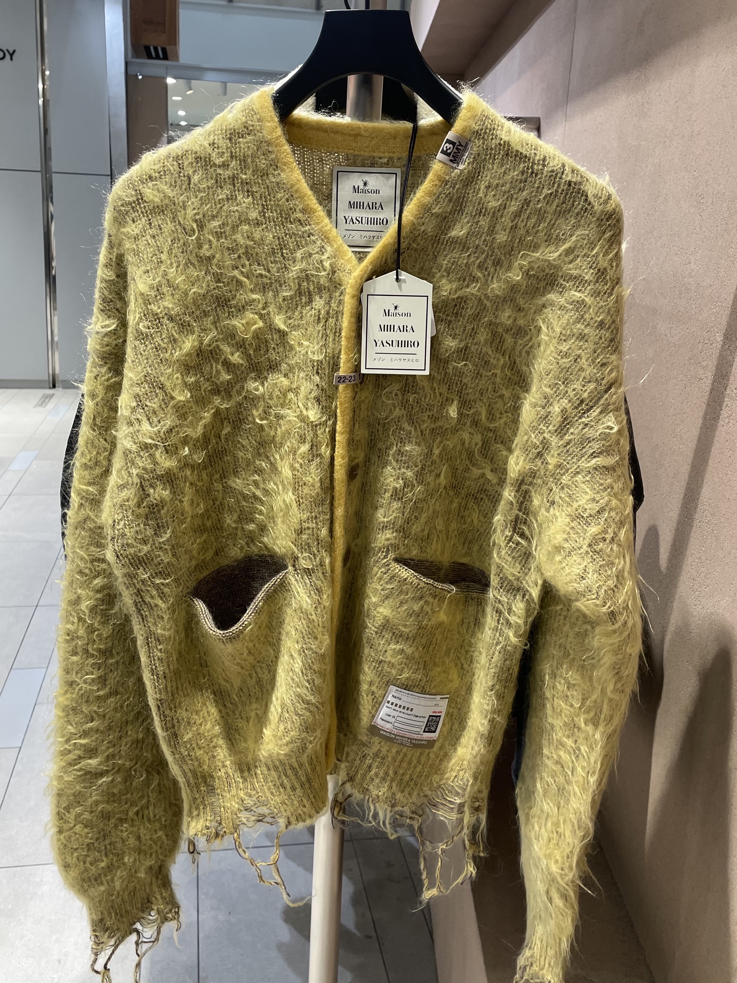 Maison Mihara Yasuhiro Mohair Knit Cardigan Pink 착용 스타일