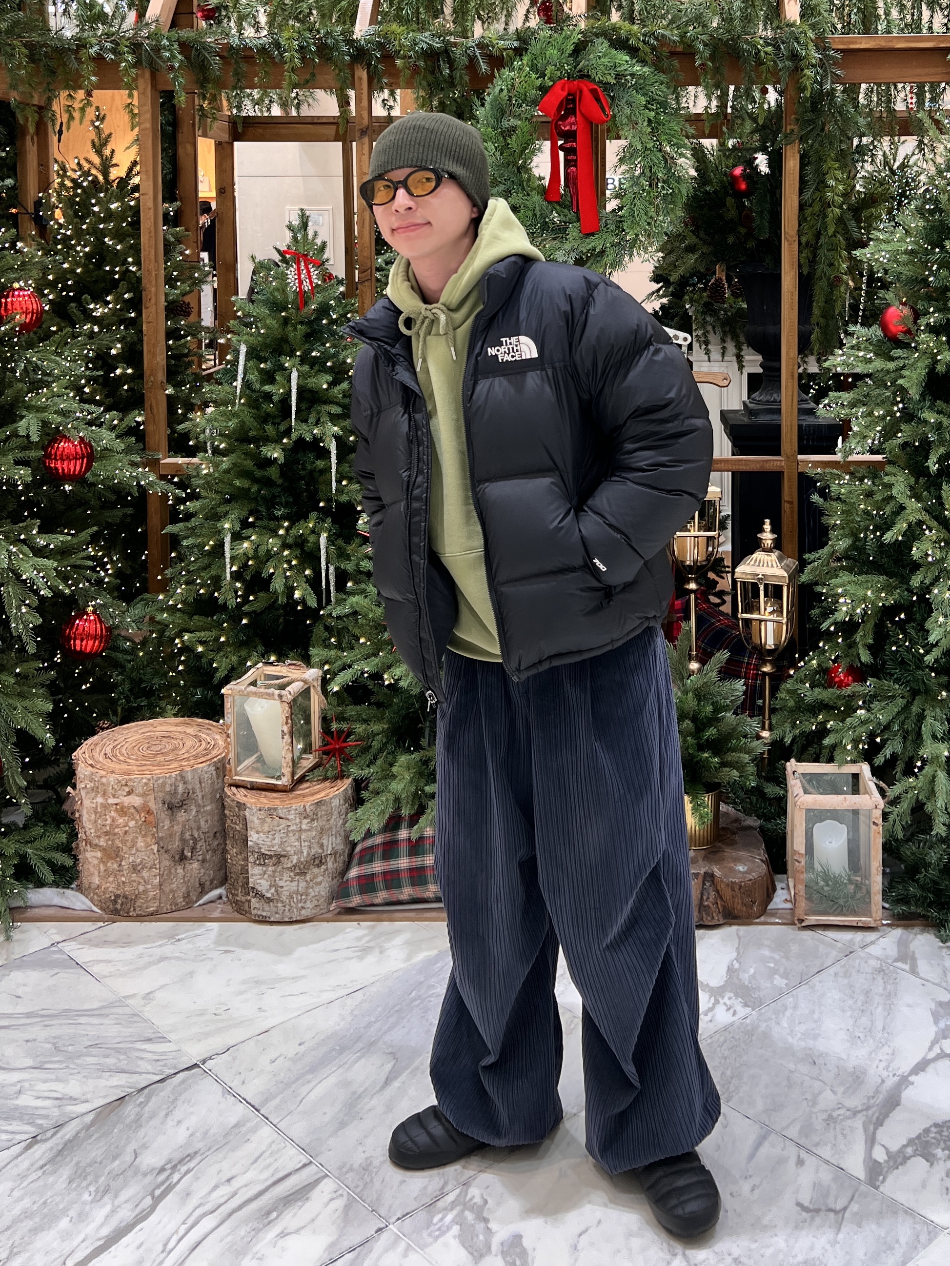 The North Face 1996 Retro Nuptse Jacket Black, The North Face 1996 Retro Nuptse Down Jacket TNF Black 착용 스타일 - 1