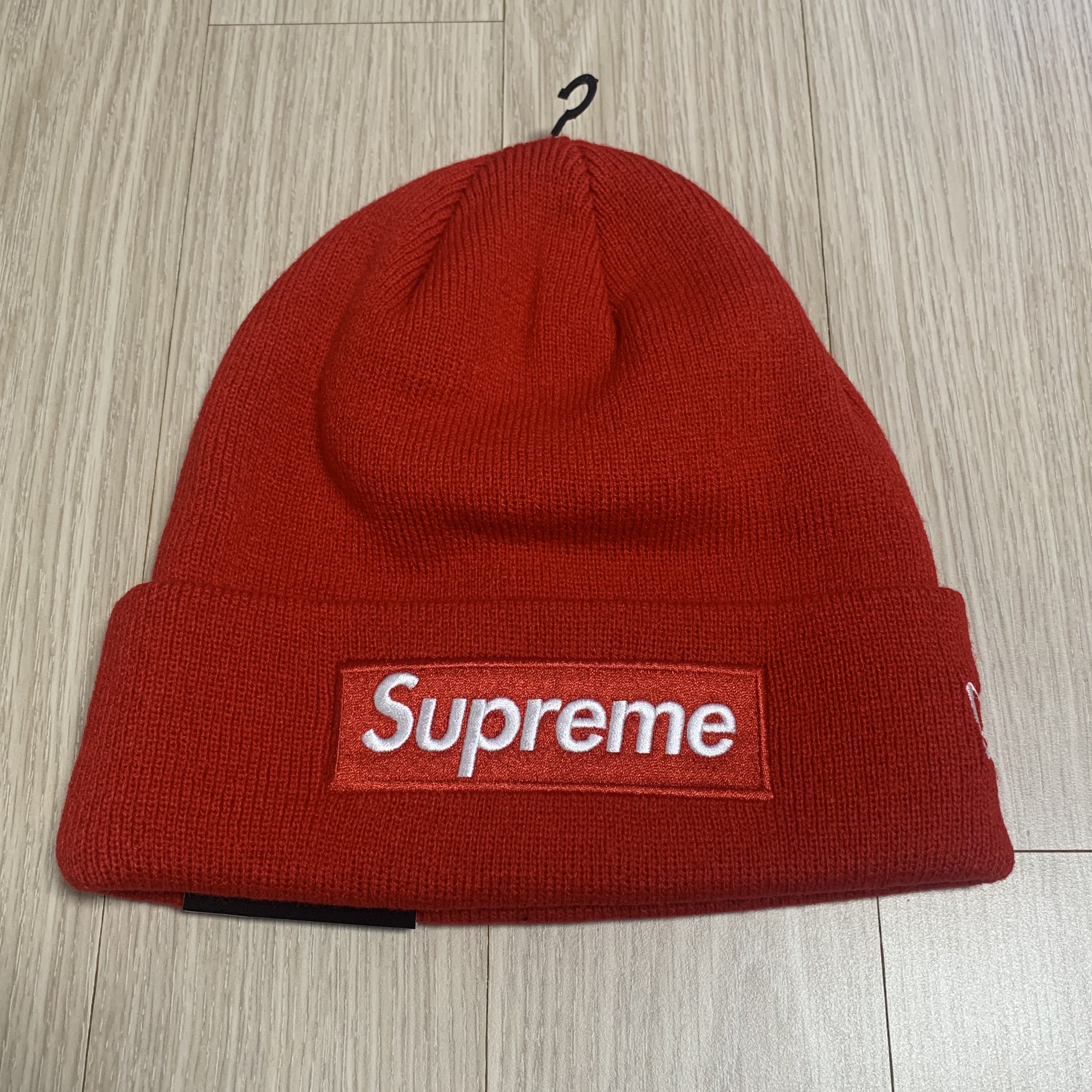 Supreme New Era Box Logo Beanie Red - 23FW 착용 스타일 - 1