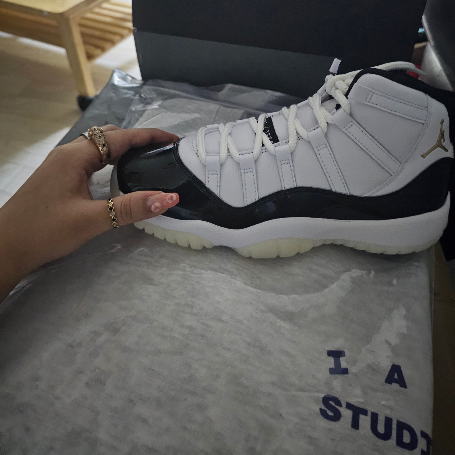 (GS) Jordan 11 Retro Gratitude, IAB Studio Sweatshirt Light Gray - 23FW 착용 스타일