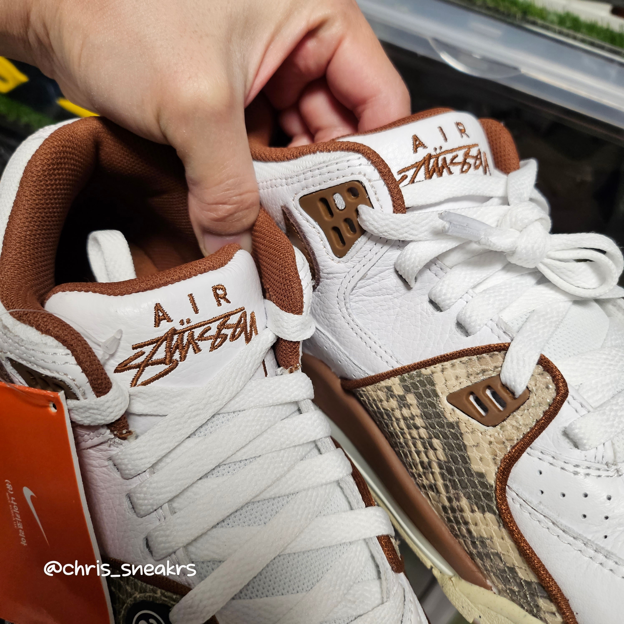 Nike x Stussy Air Flight 89 Low White and Pecan 착용 스타일 - 5