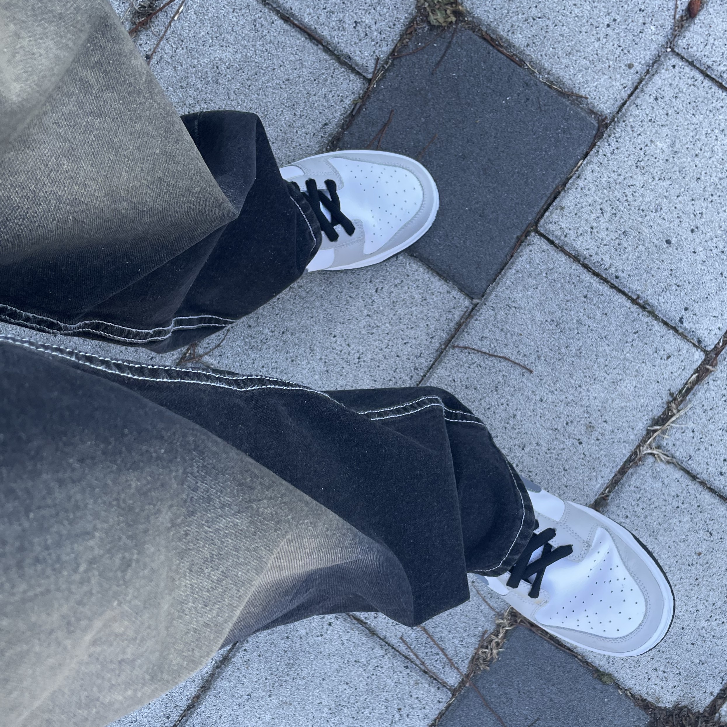 Nike Dunk Low Cool Grey White 착용 스타일