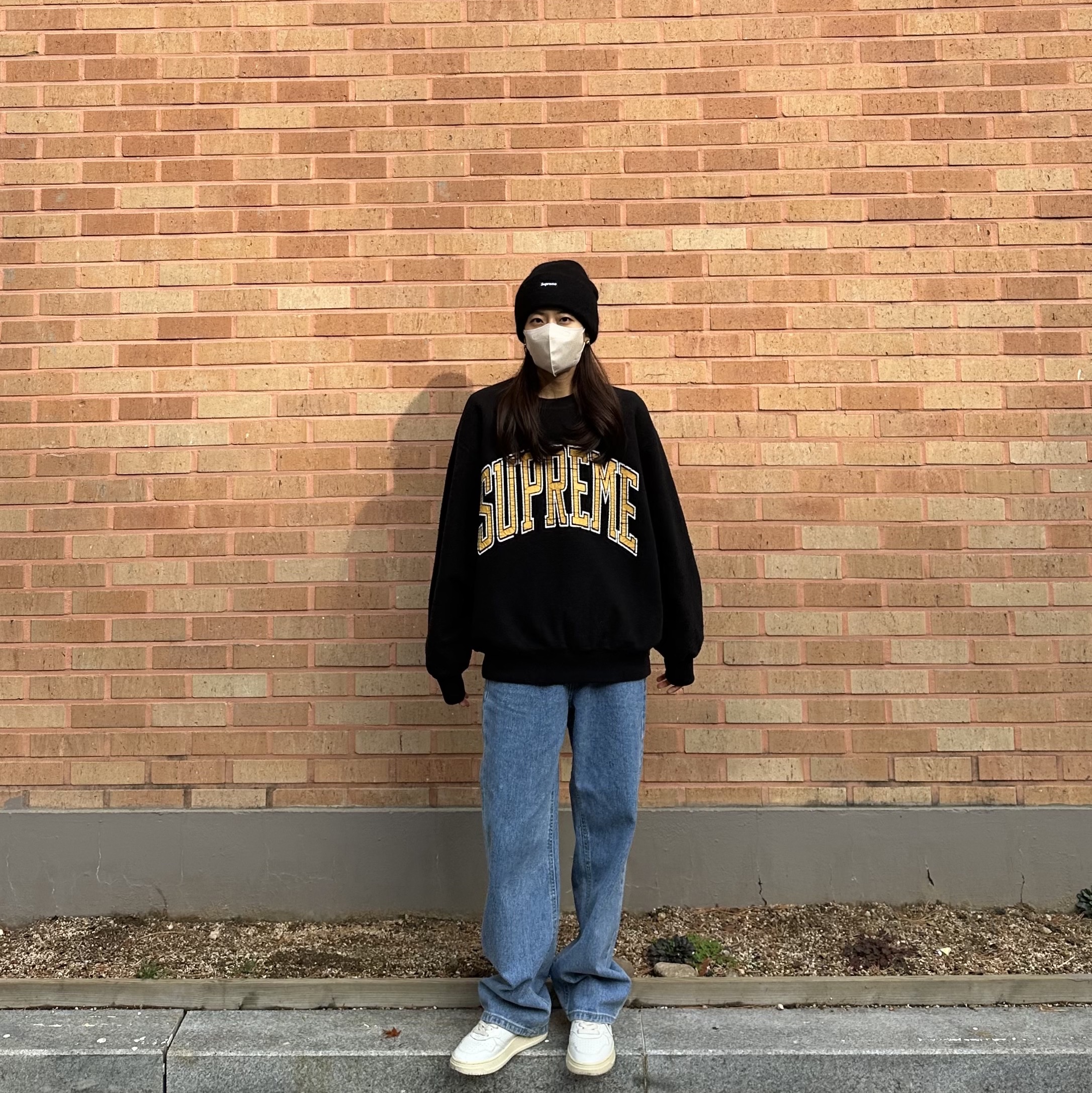 Supreme Mohair Beanie Black - 23FW, Supreme Inside Out Crewneck Black - 23FW 착용 스타일 - 2