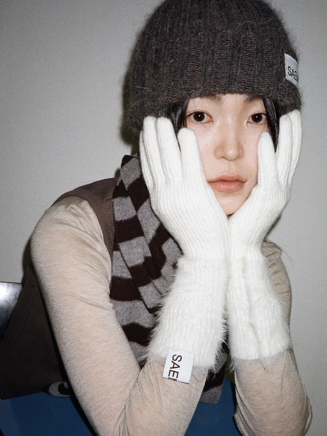 Saenginstudios Angora Color Beanie Black, Saenginstudios Angora Color Beanie Charcoal 착용 스타일