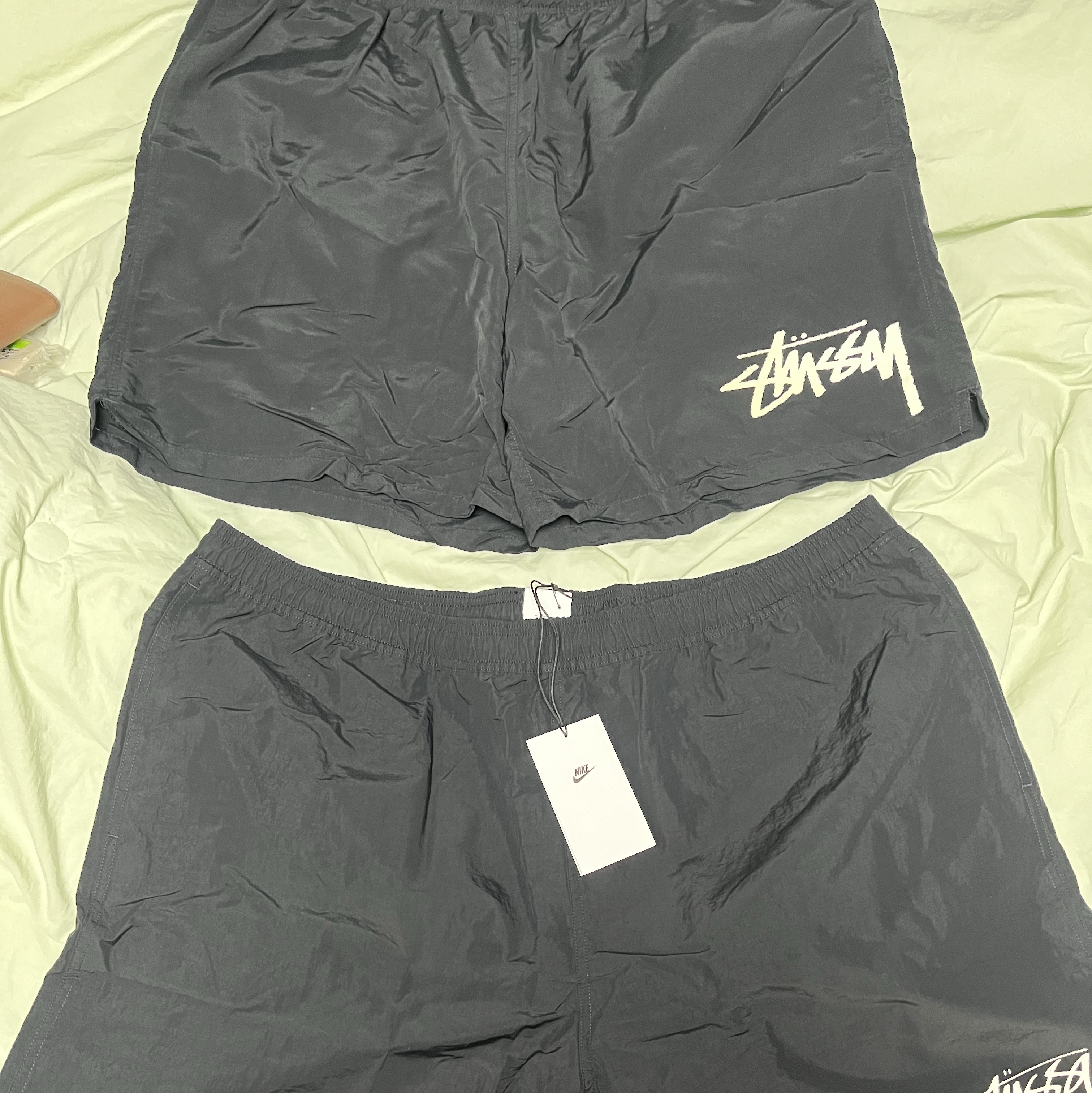 Nike x Stussy Shorts Black (FJ9167-010), Stussy Big Basic Water Shorts Black 착용 스타일 - 1