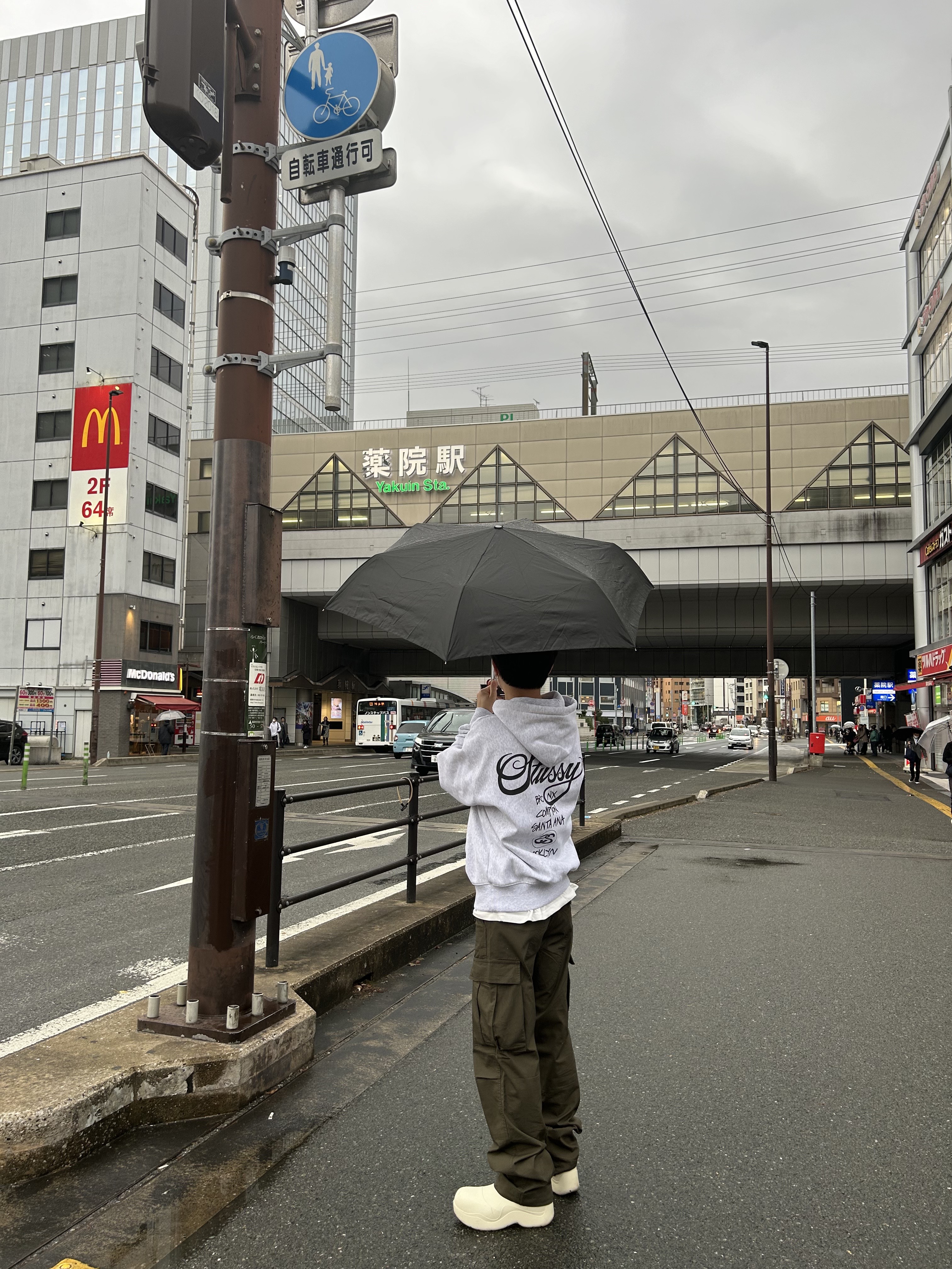 Carhartt WIP Columbia Ripstop Regular Cargo Pants Cypress, Stussy World Tour Hoodie Ash Heather 2023 착용 스타일 - 1