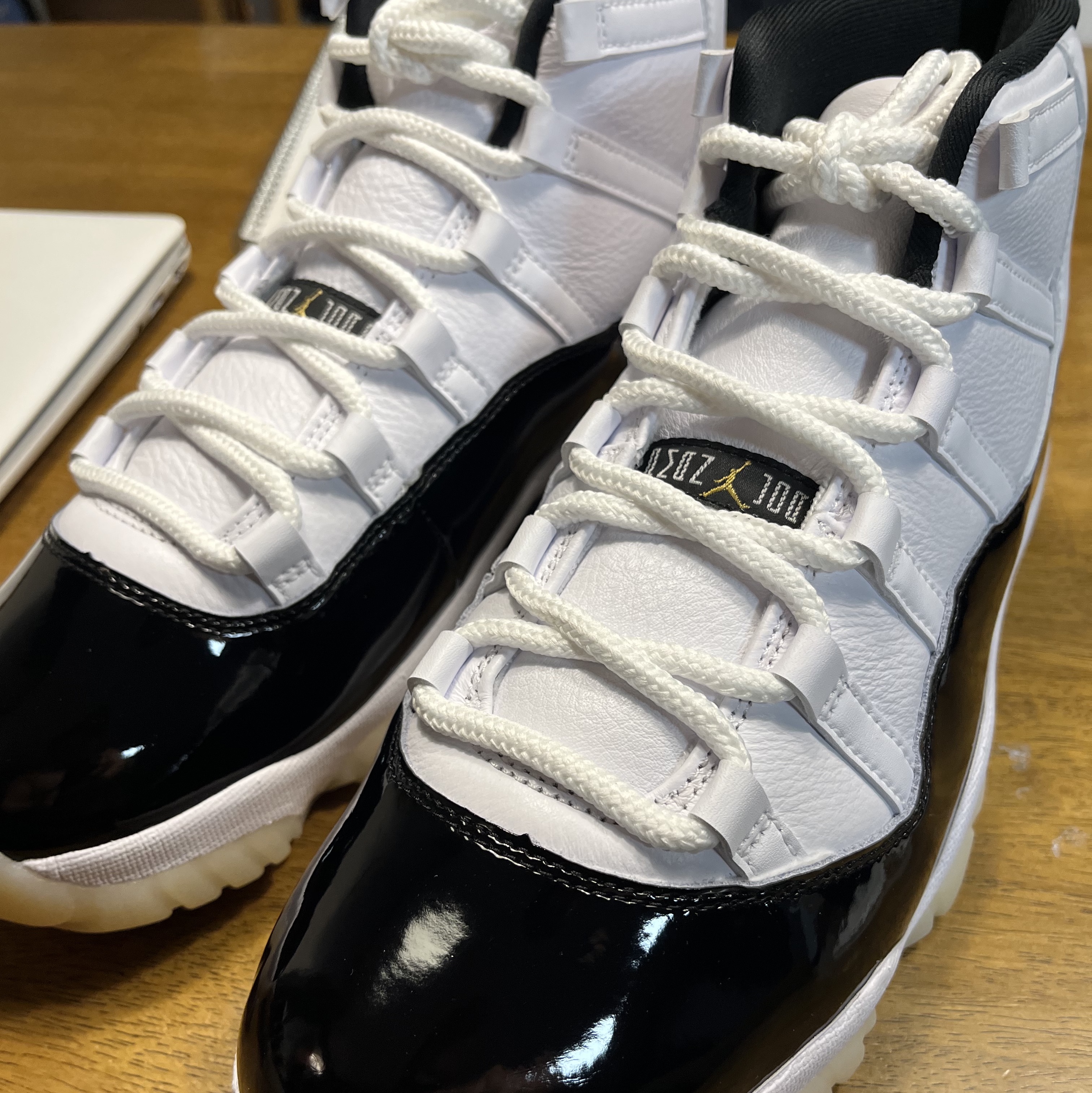 Jordan 11 Retro Gratitude 착용 스타일