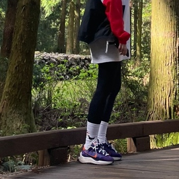 Nike x Sacai VaporWaffle Dark Iris, (Kids) Nike Everyday Plus Socks Pink White (6 Pack/Korean Ver.) 착용 스타일 - 1