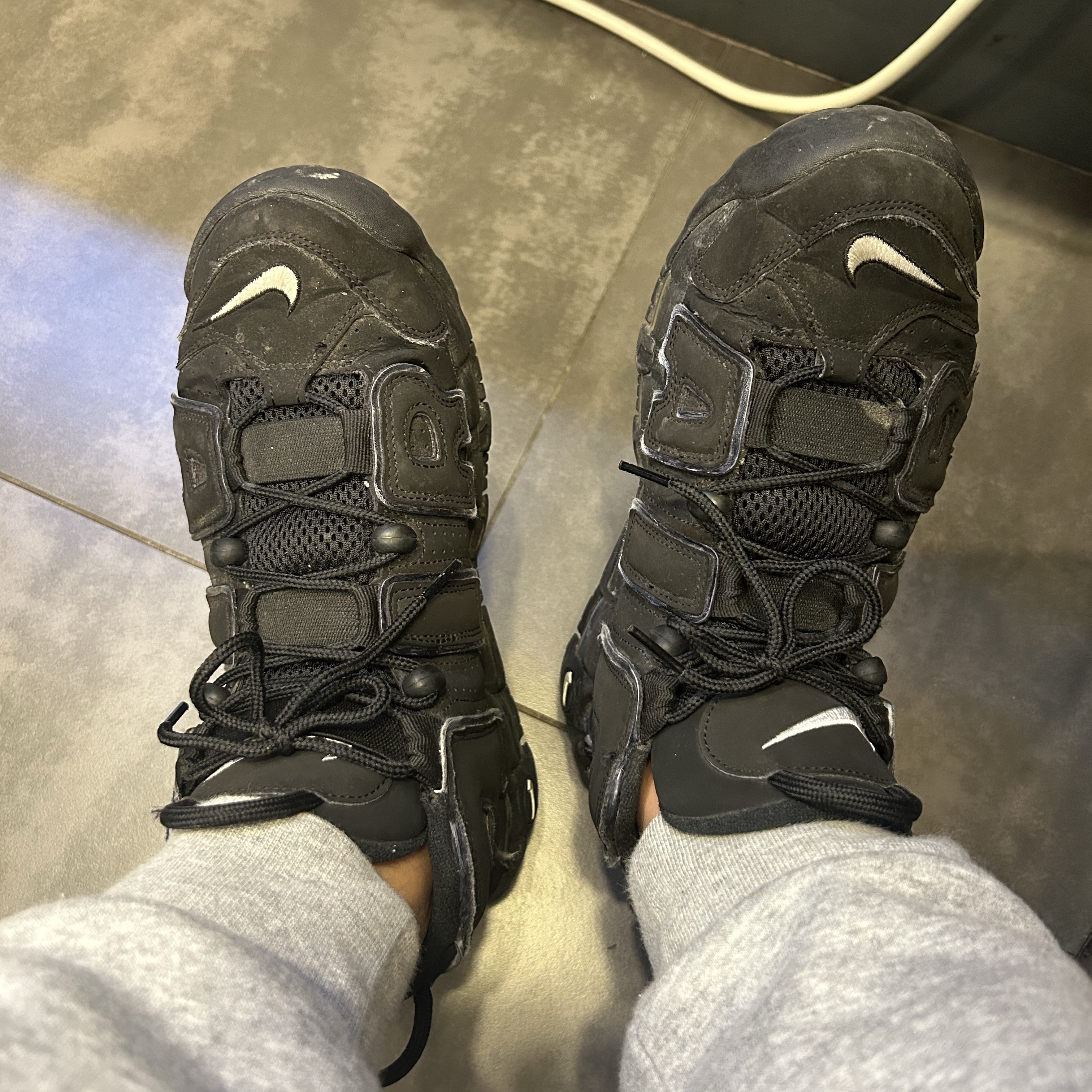 Nike Air More Uptempo Black White 2020 착용 스타일