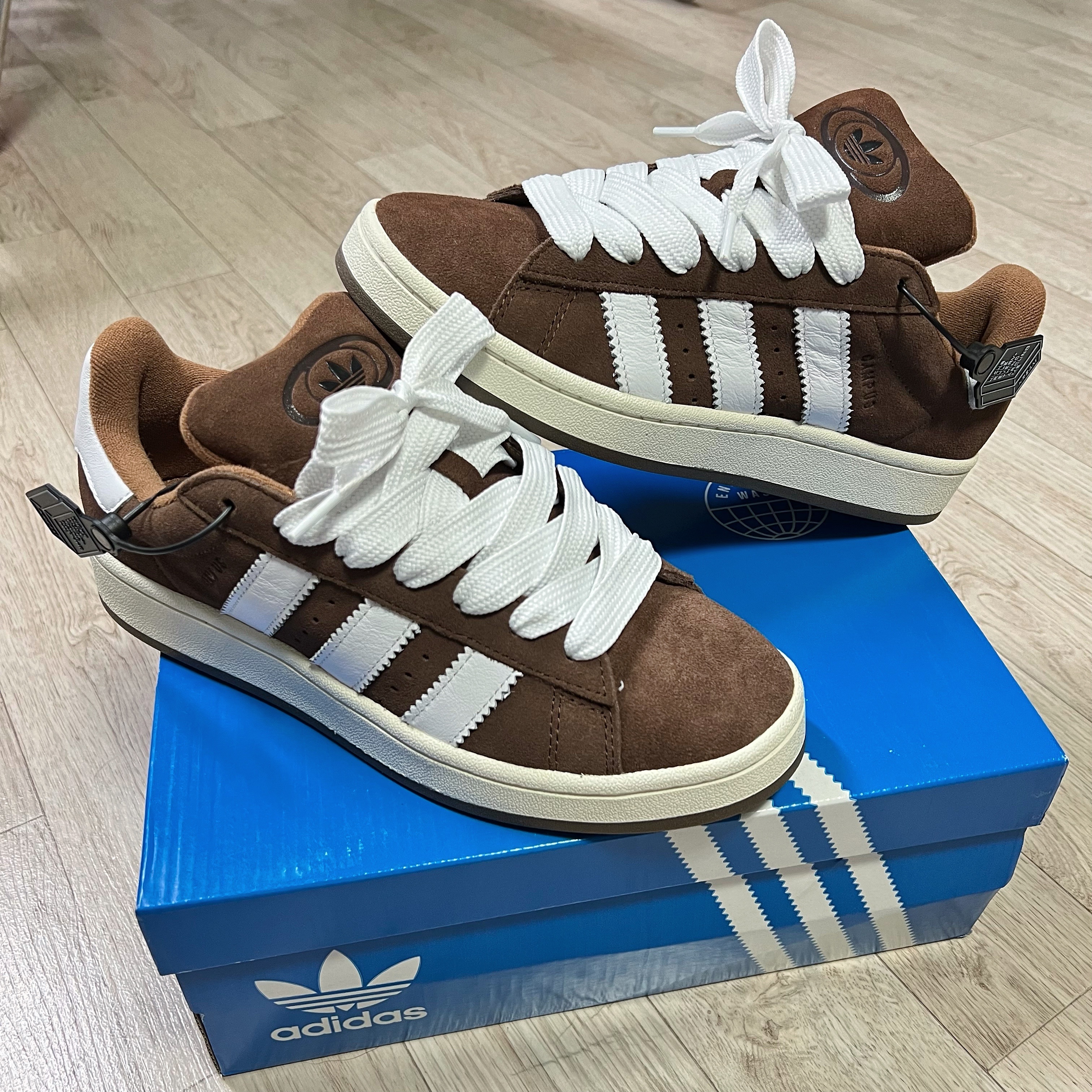 Adidas Campus 00s Bark Cloud White 착용 스타일