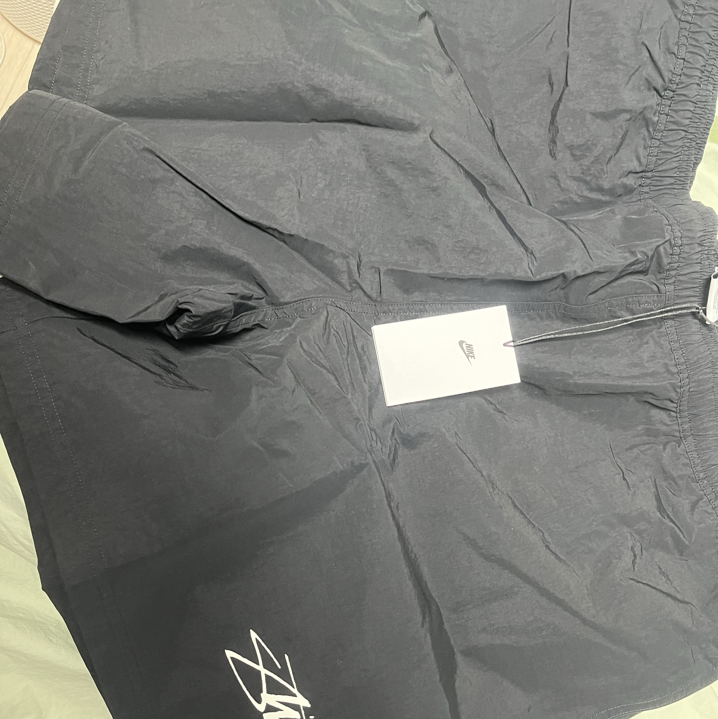 Nike x Stussy Shorts Black (FJ9167-010), Stussy Big Basic Water Shorts Black 착용 스타일 - 2