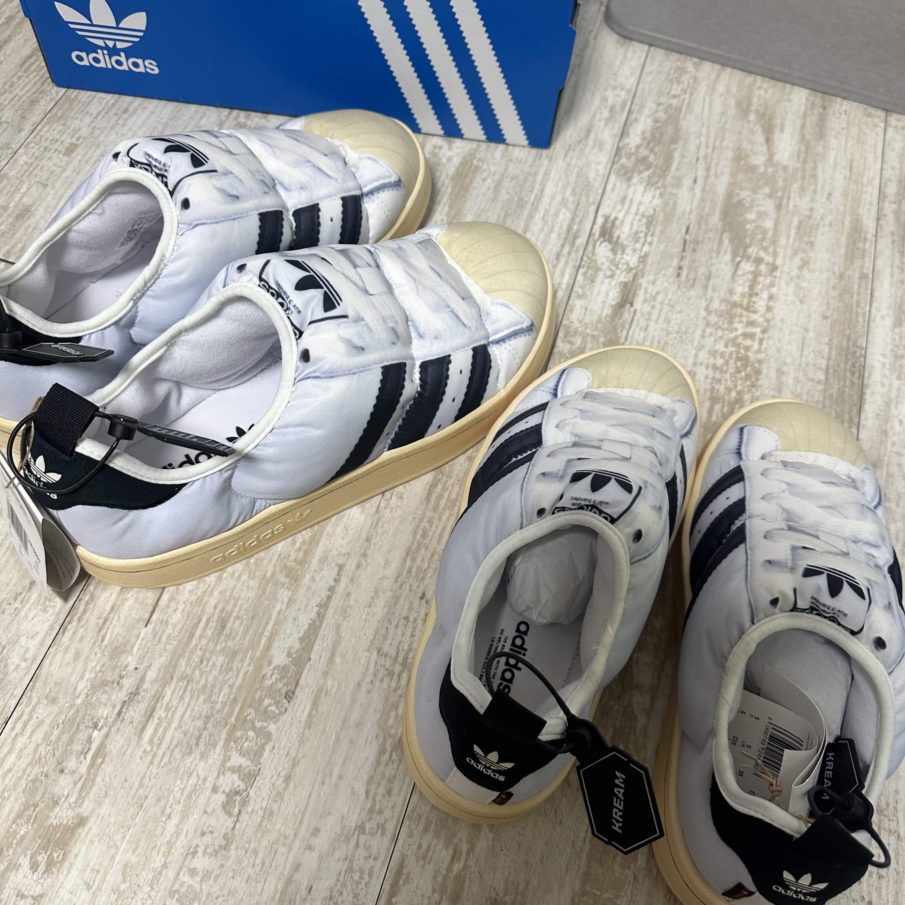 Adidas Puffylette Superstar Cloud White 착용 스타일