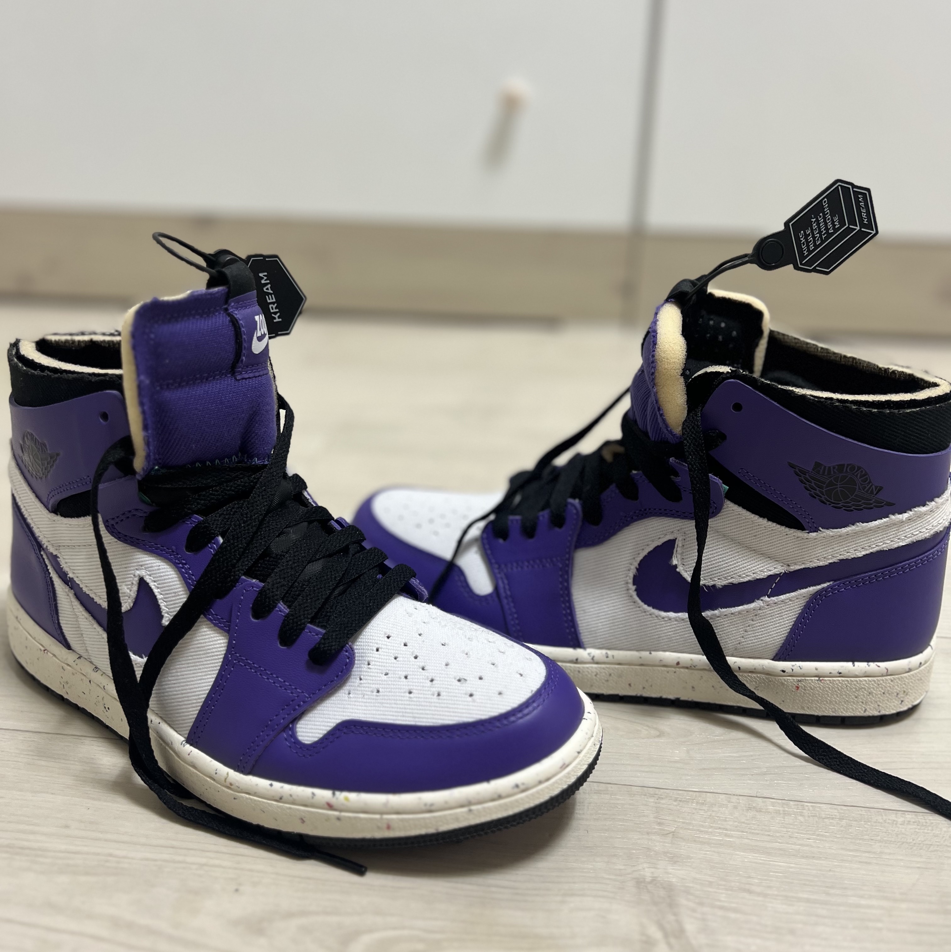 Jordan 1 Zoom Air CMFT Dark Iris 착용 스타일