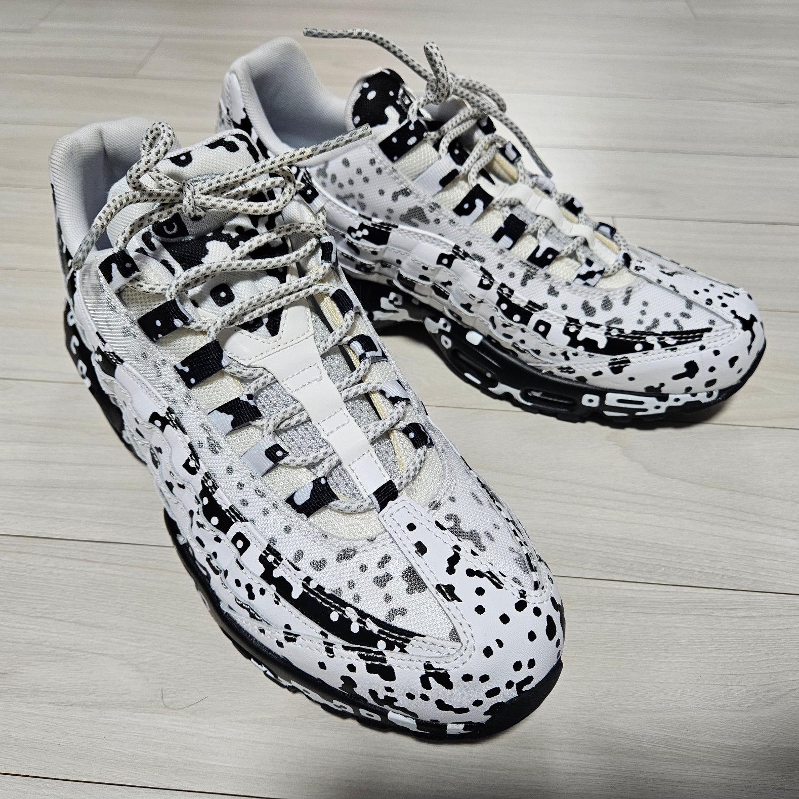 Nike x Cav Empt Air Max 95 White 착용 스타일 - 1