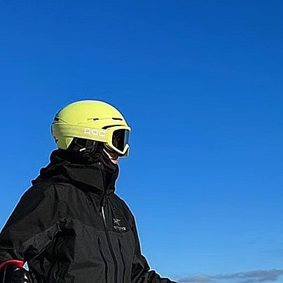 Arc'teryx Alpha Jacket Black 착용 스타일 - 2