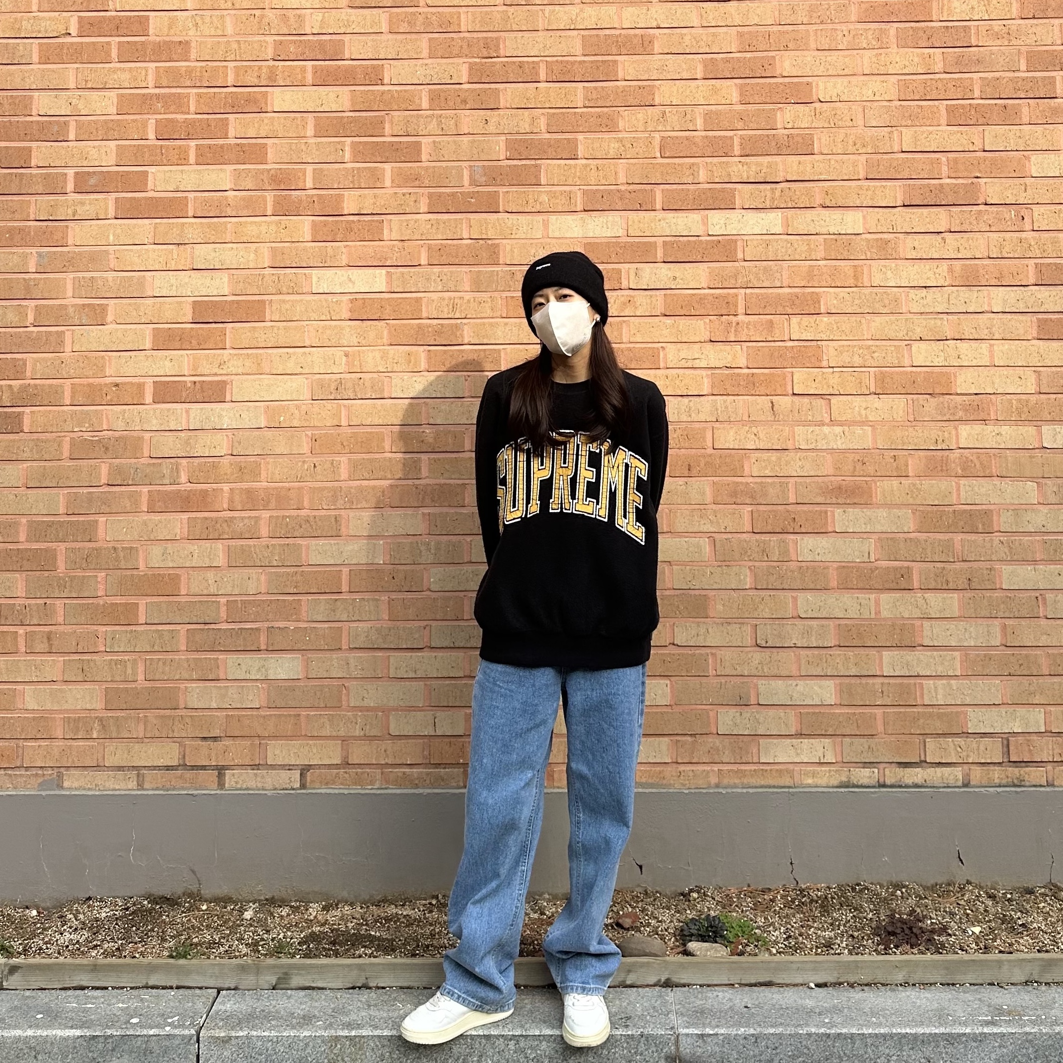 Supreme Mohair Beanie Black - 23FW, Supreme Inside Out Crewneck Black - 23FW 착용 스타일 - 1