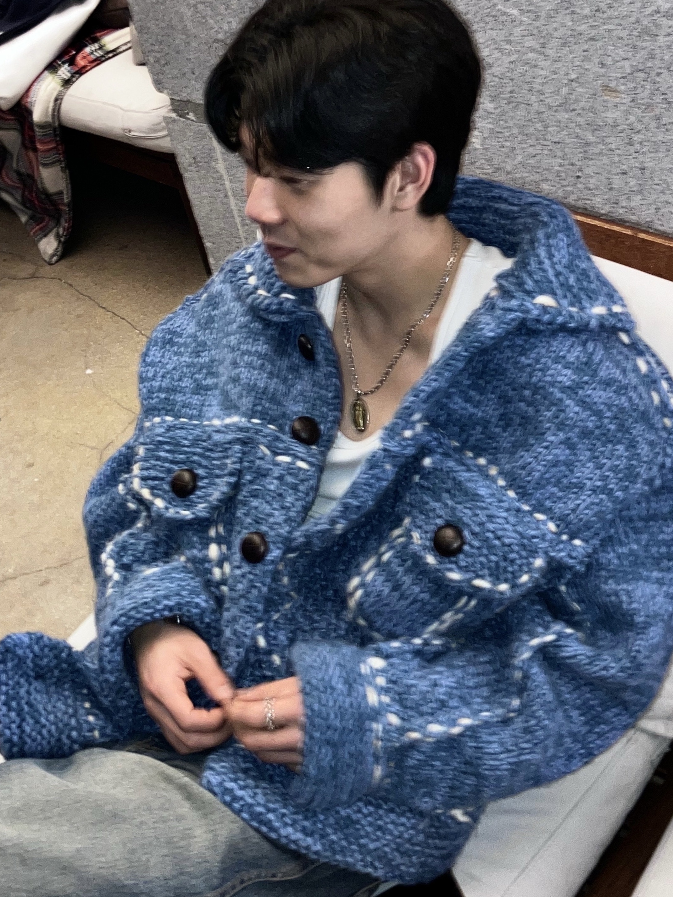 Kapital Wool Hand Knit Cowichan G Jean Navy 착용 스타일 - 1