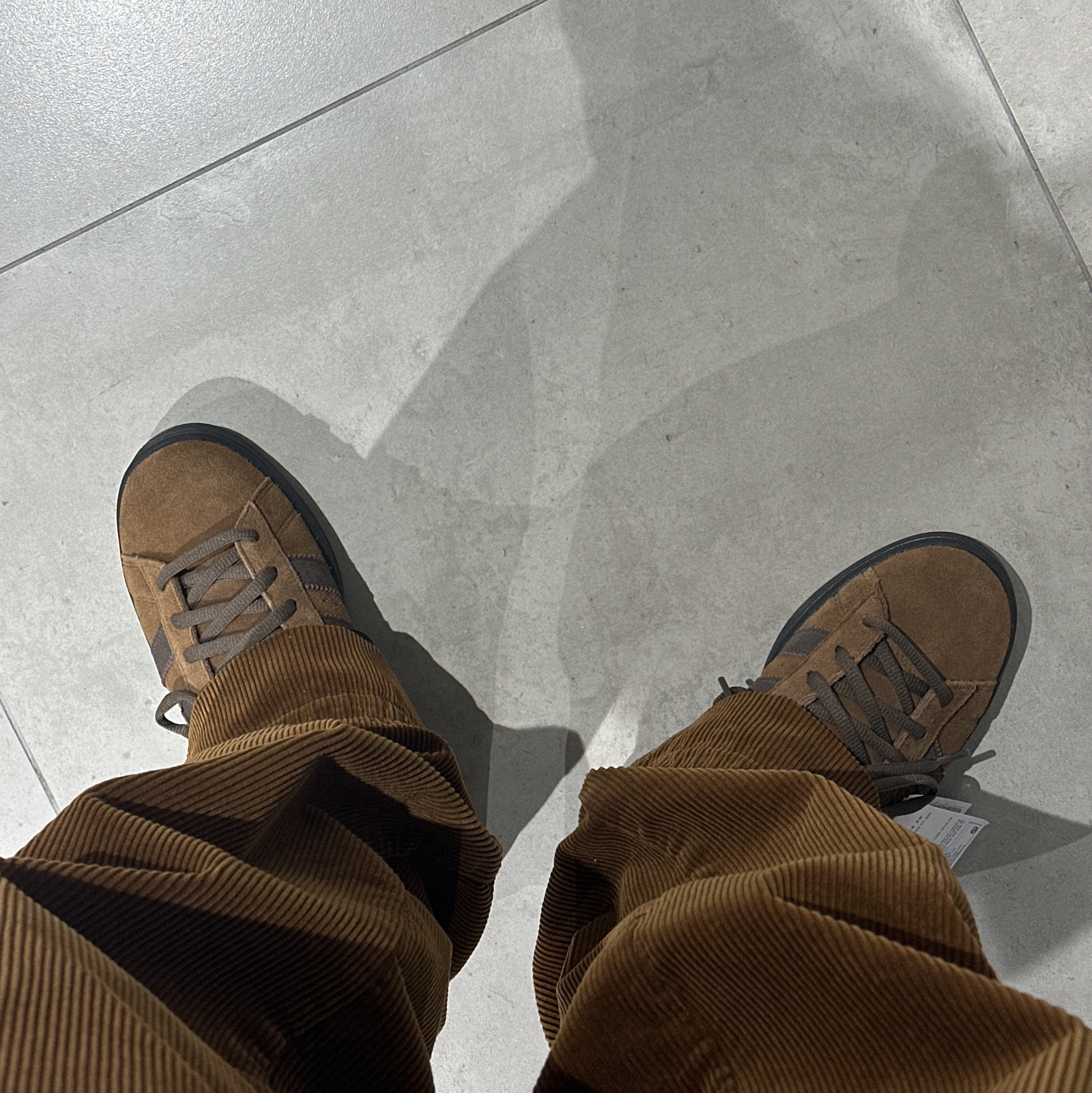 Adidas x Hikari Shibata Campus 00s Brown Core Black 착용 스타일