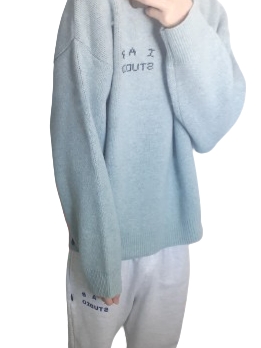 IAB Studio Knit Steel Blue, IAB Studio Sweatpants Light Gray 착용 스타일