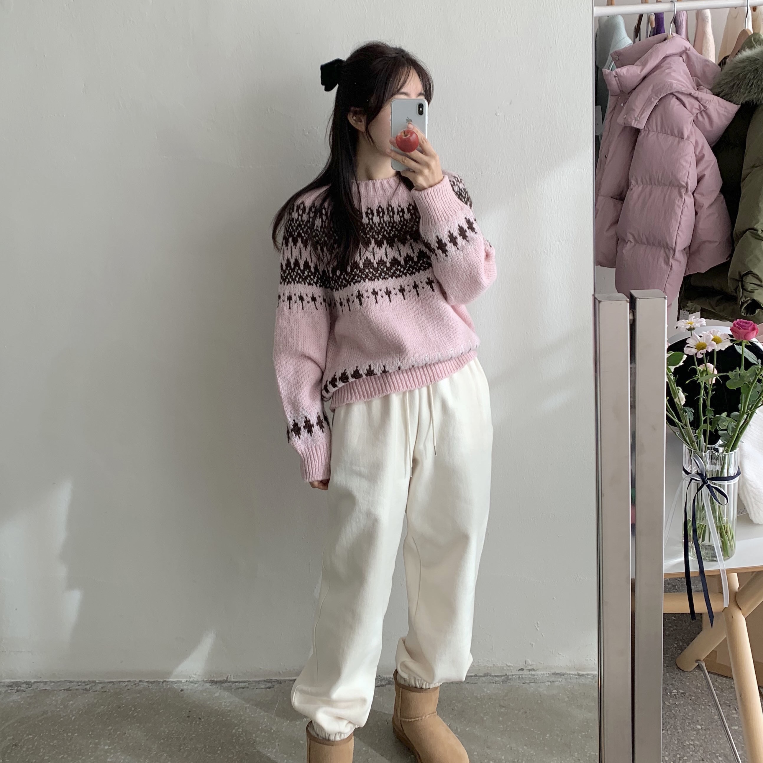 (W) UGG Classic Mini II Boots Chestnut 착용 스타일 - 1