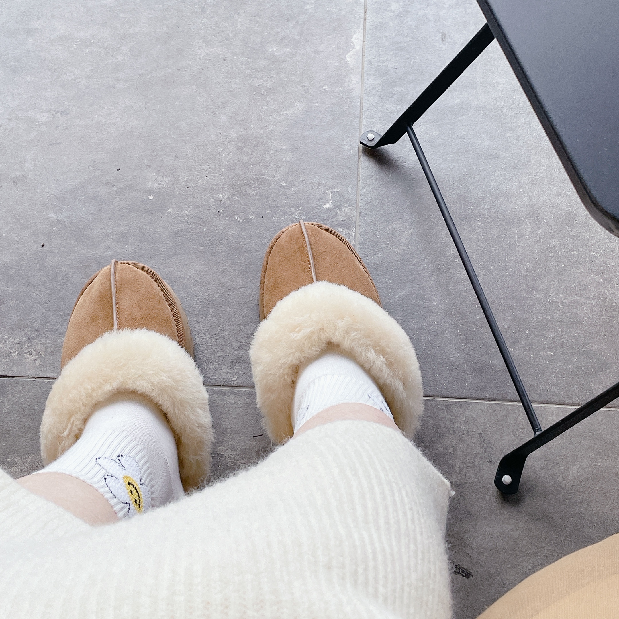 (W) UGG Disquette Slipper Chestnut 착용 스타일