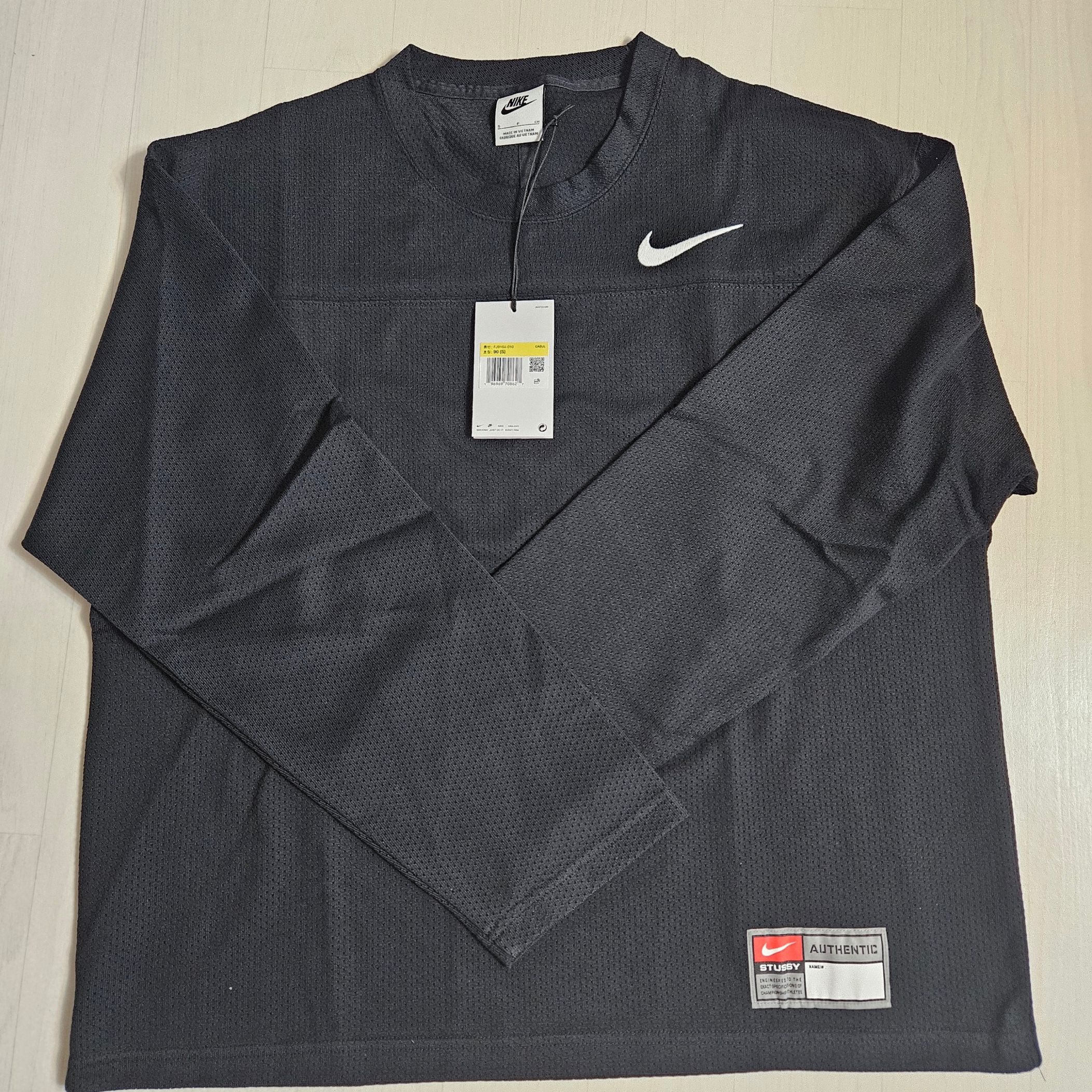 Nike x Stussy Long Sleeve Top Black (FJ9164-010) 착용 스타일 - 2