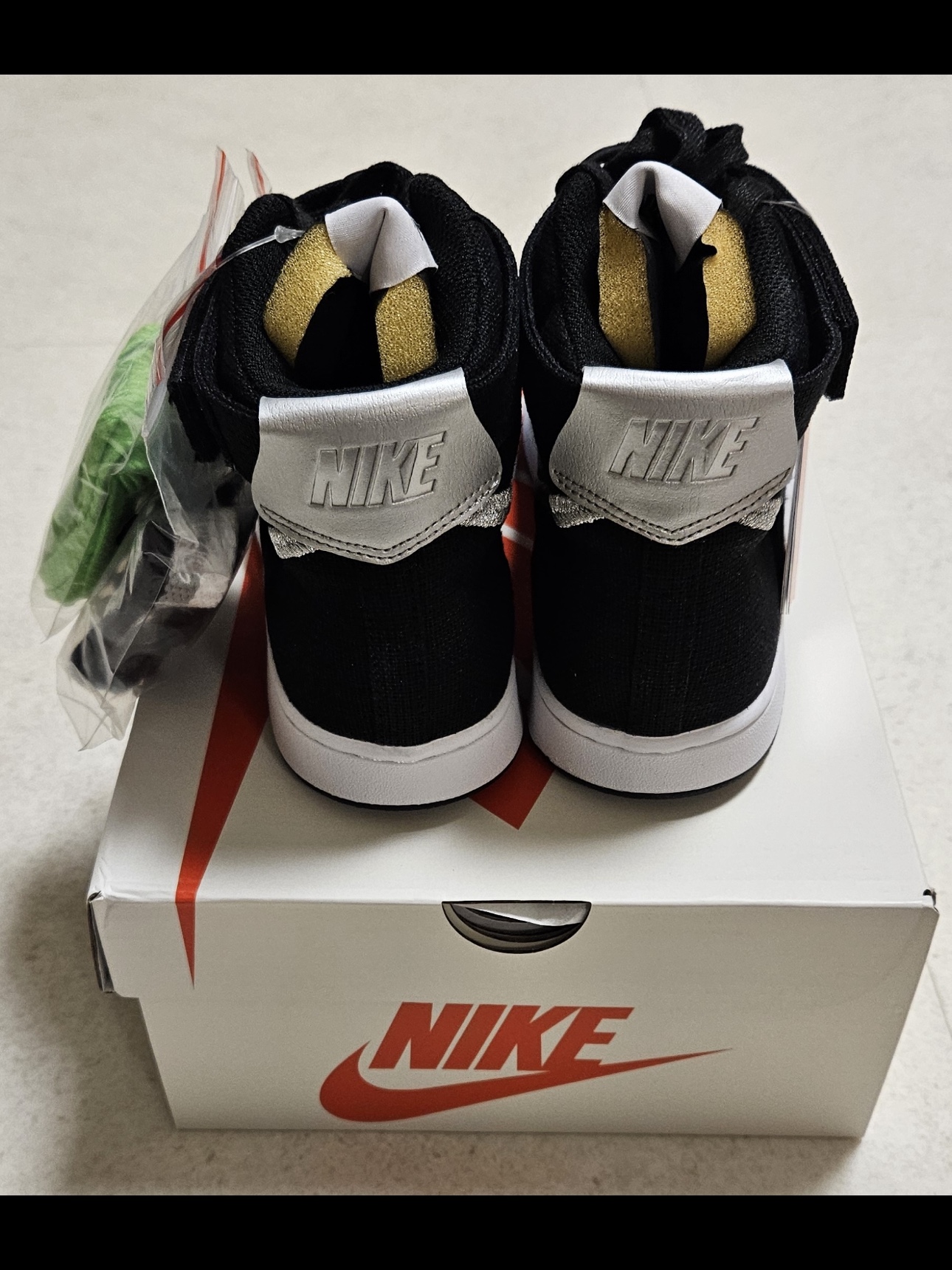 Nike x Stussy Vandal High Black 착용 스타일 - 3