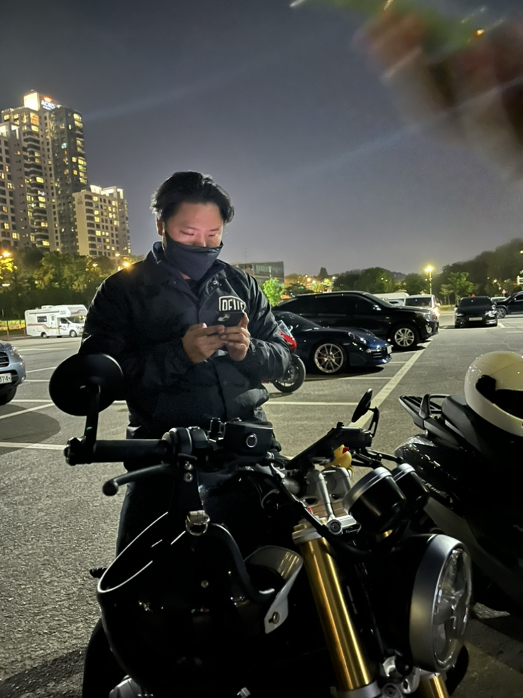 KREAM 프로필 이미지