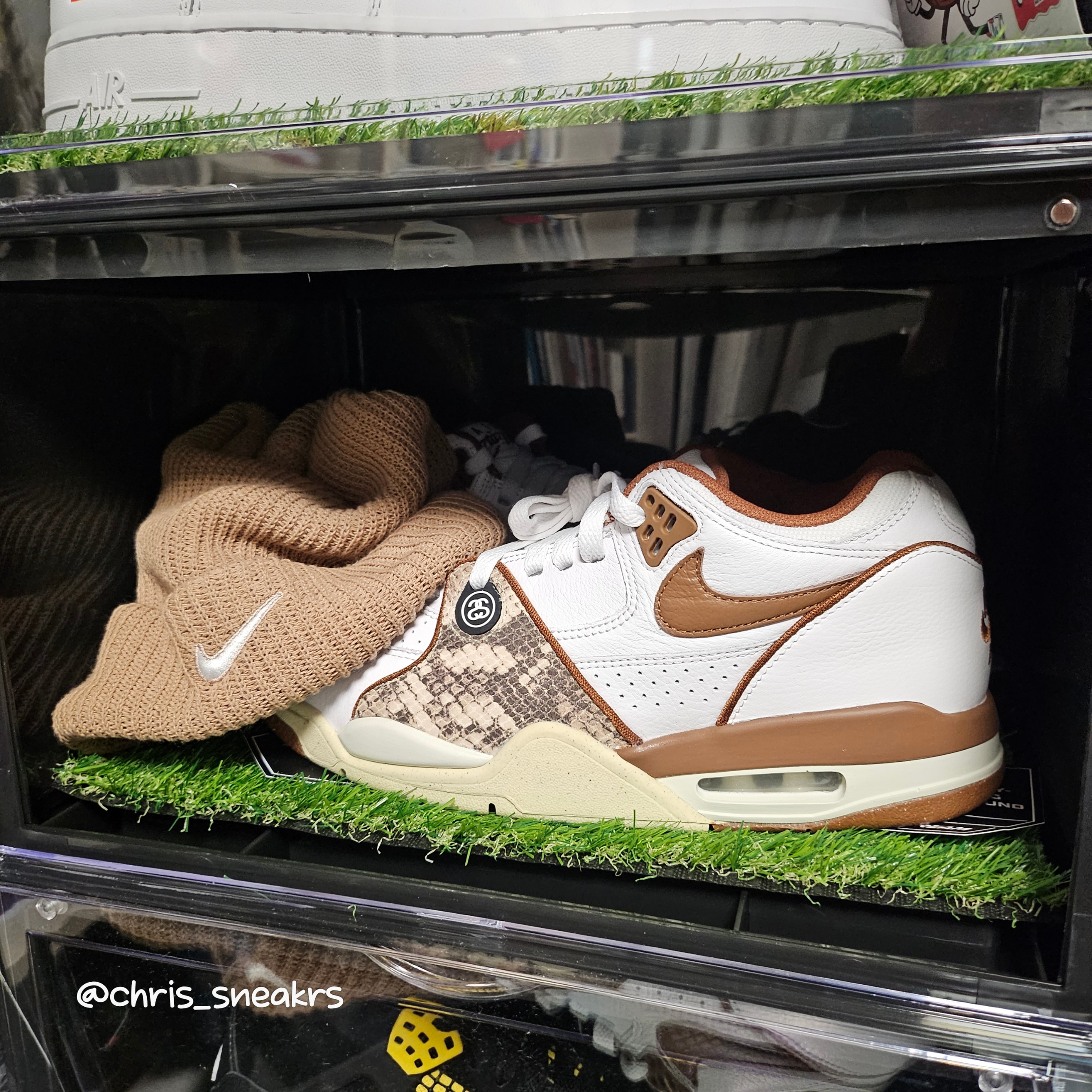 Nike x Stussy Air Flight 89 Low White and Pecan 착용 스타일 - 7