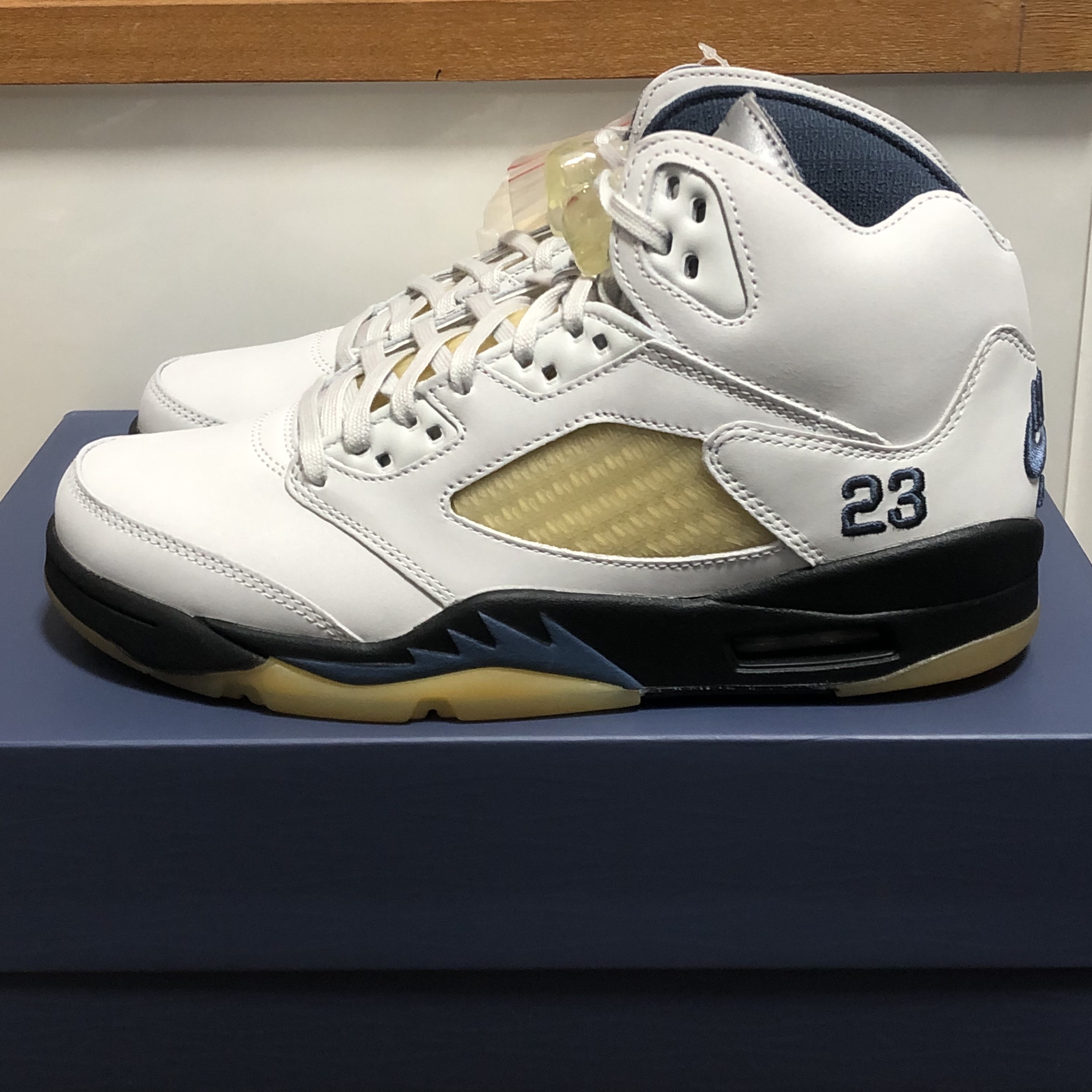 (W) Jordan 5 x A Ma Maniere Retro Dawn 착용 스타일
