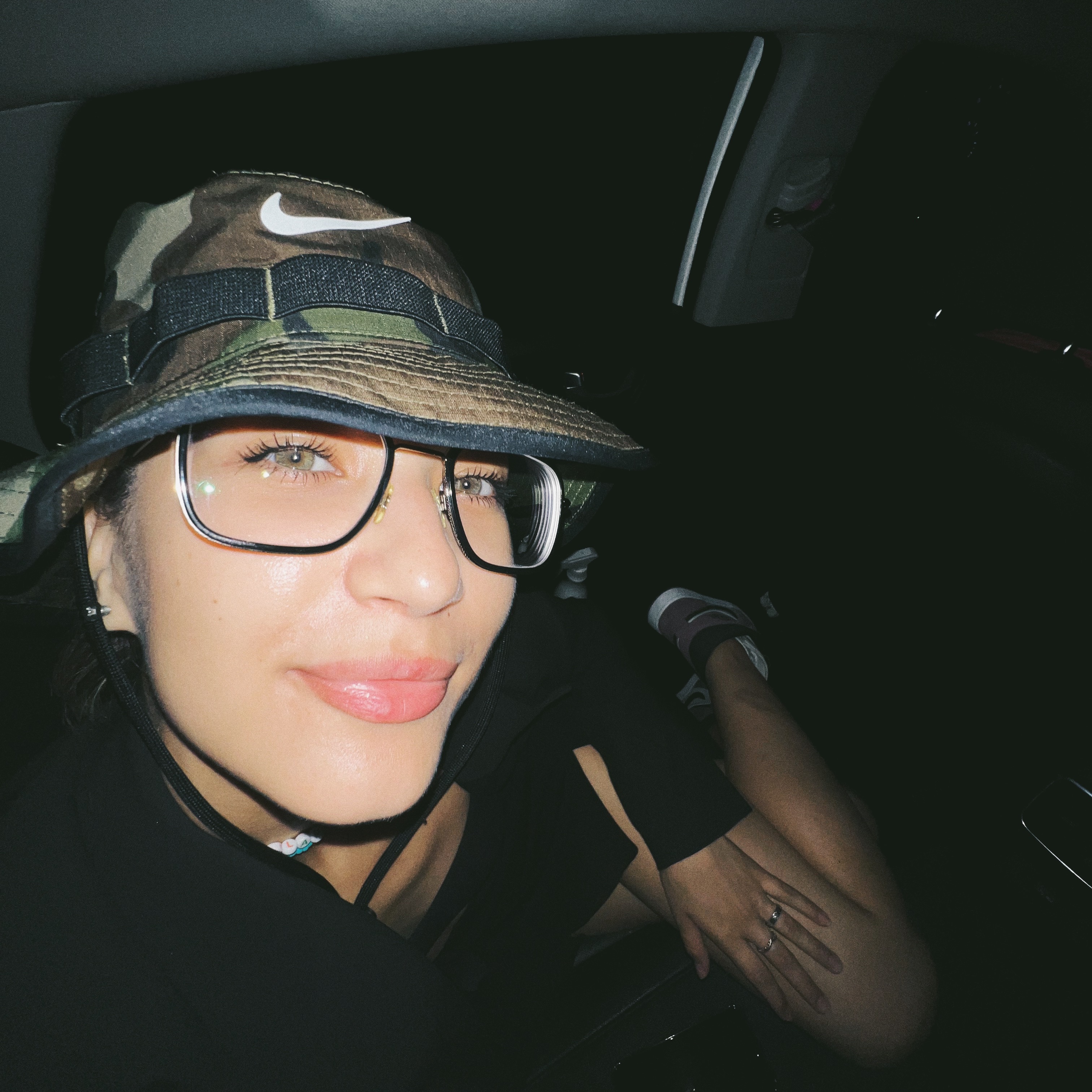 Nike Boonie Bucket Hat Camo 착용 스타일
