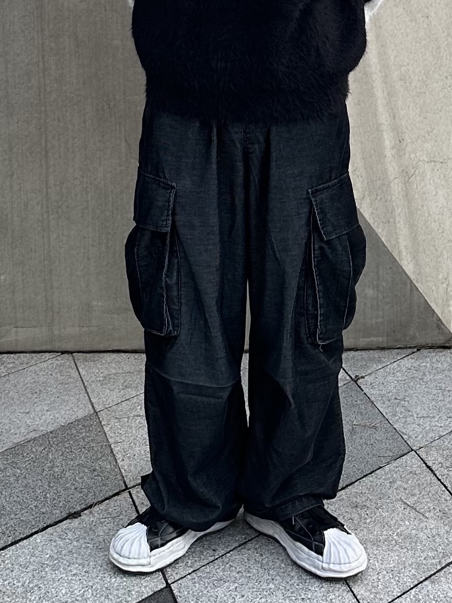 Maison Mihara Yasuhiro Blakey OG Sole Canvas Low-top Sneakers Black White, Maison Mihara Yasuhiro Blakey OG Sole Canvas Low-top Sneakers White 착용 스타일 - 3