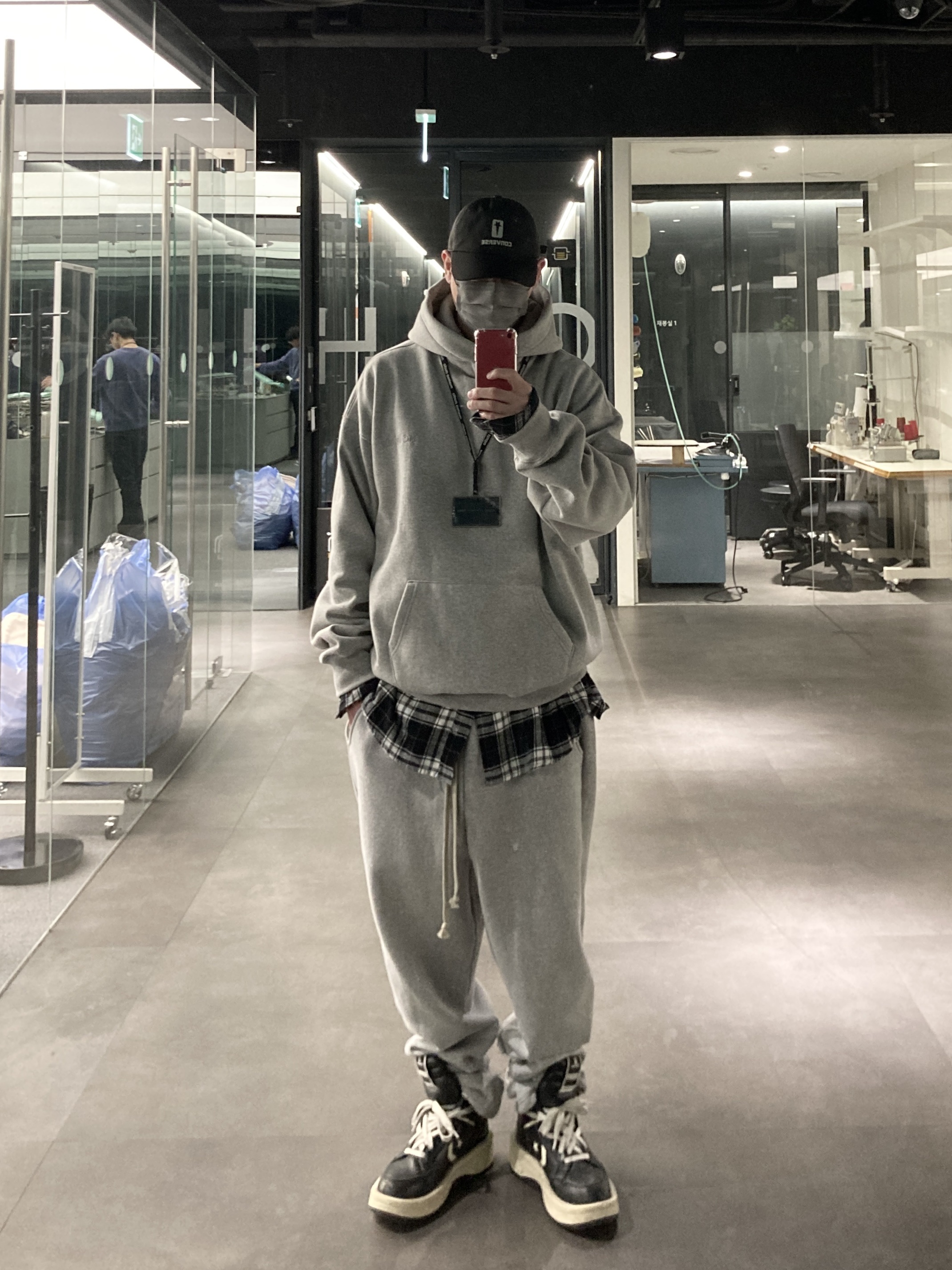 Converse x Drkshdw Turbowpn Black Cream, Converse x Drkshdw Dad Cap Black 착용 스타일
