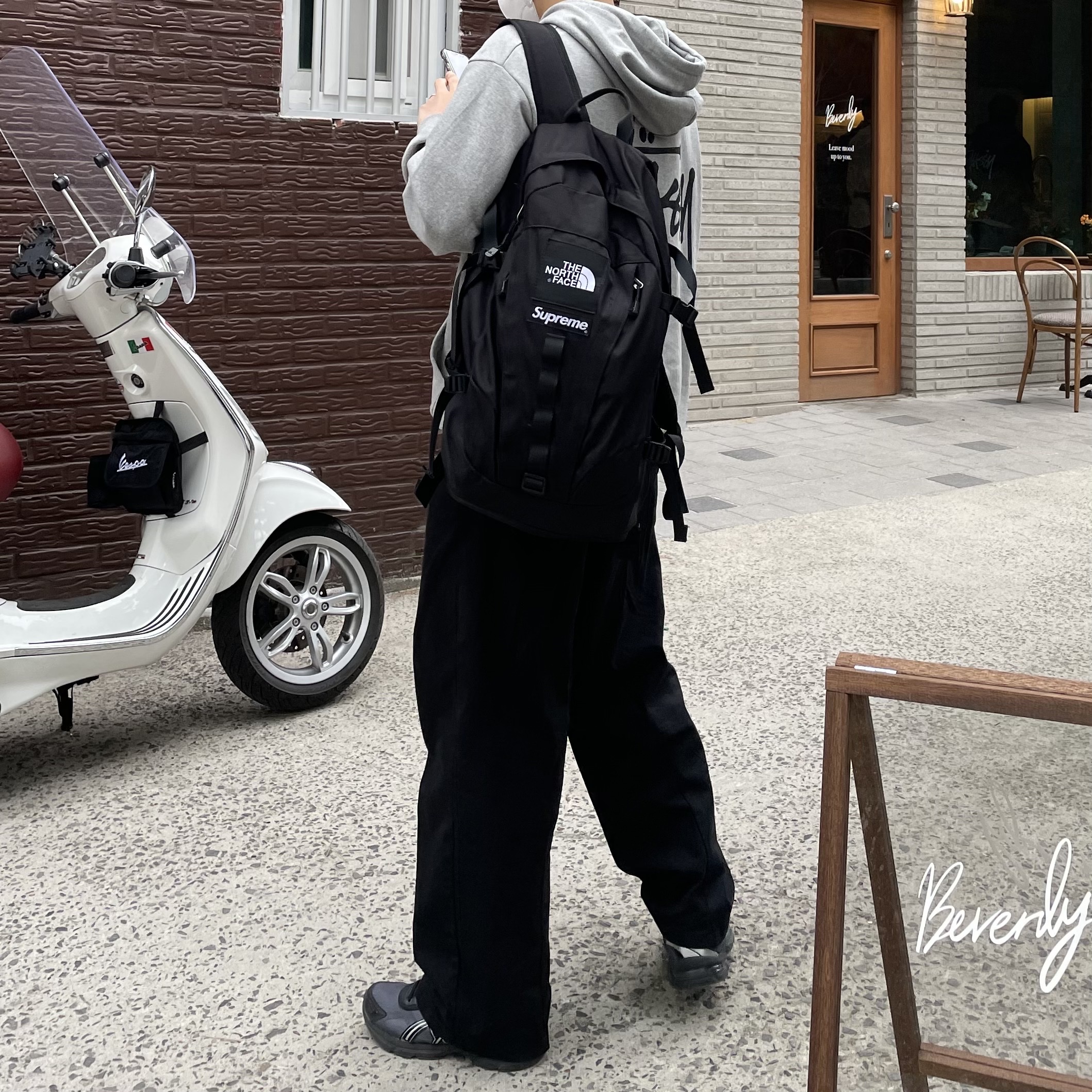 Supreme x The North Face Expedition Backpack Black - 18FW, Asics UB2-S Gel-1130 Asphalt Pure Silver 착용 스타일
