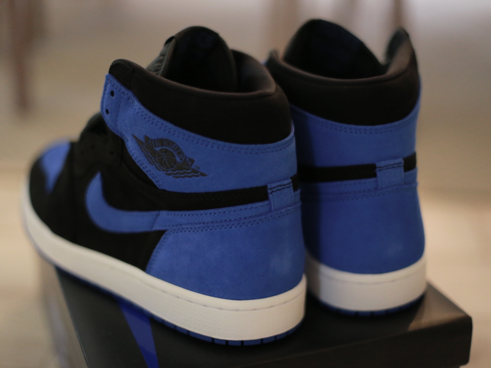 Jordan 1 Retro High OG Royal Reimagined 착용 스타일 - 3