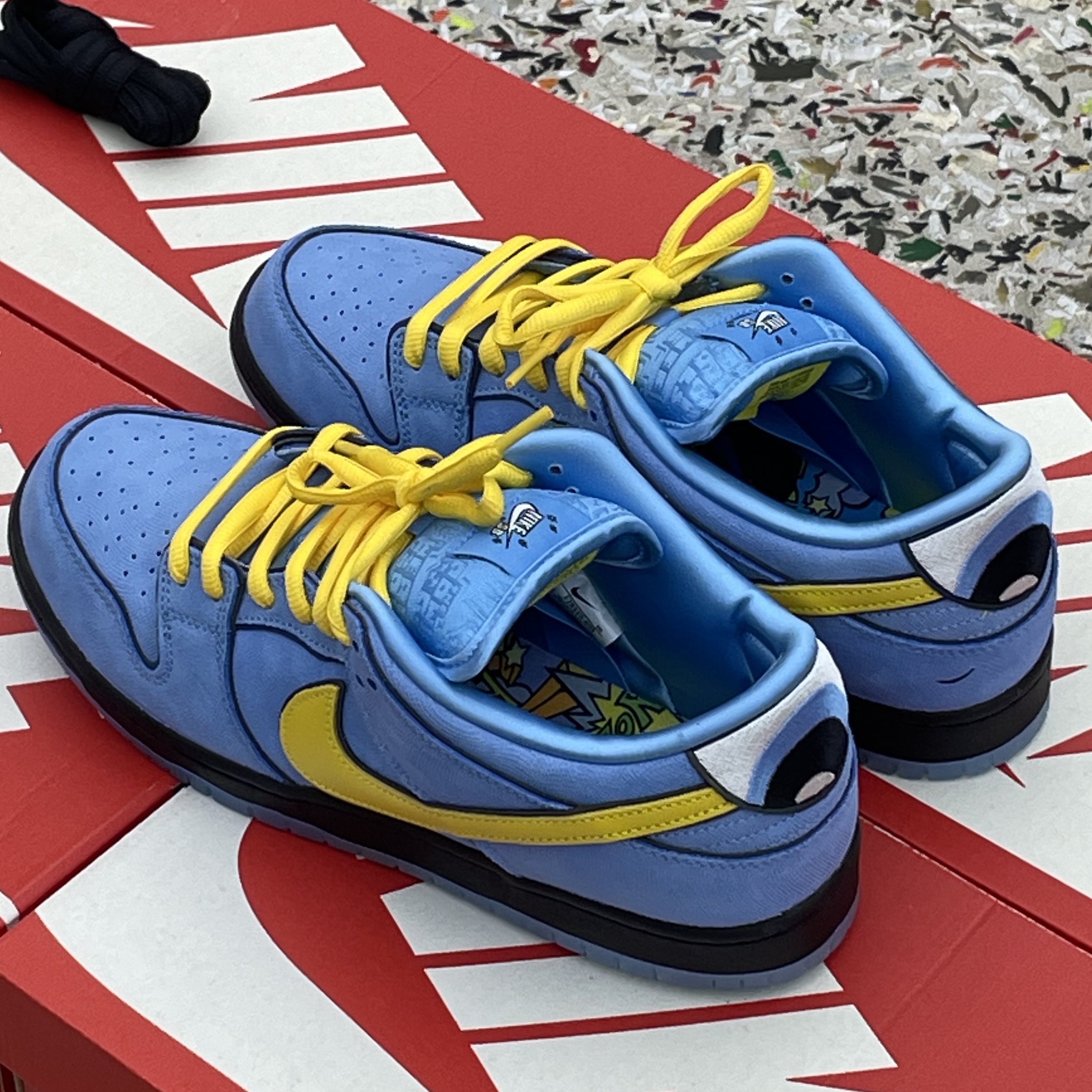 Nike x The Powerpuff Girls SB Dunk Low Pro QS Bubbles 착용 스타일 - 1