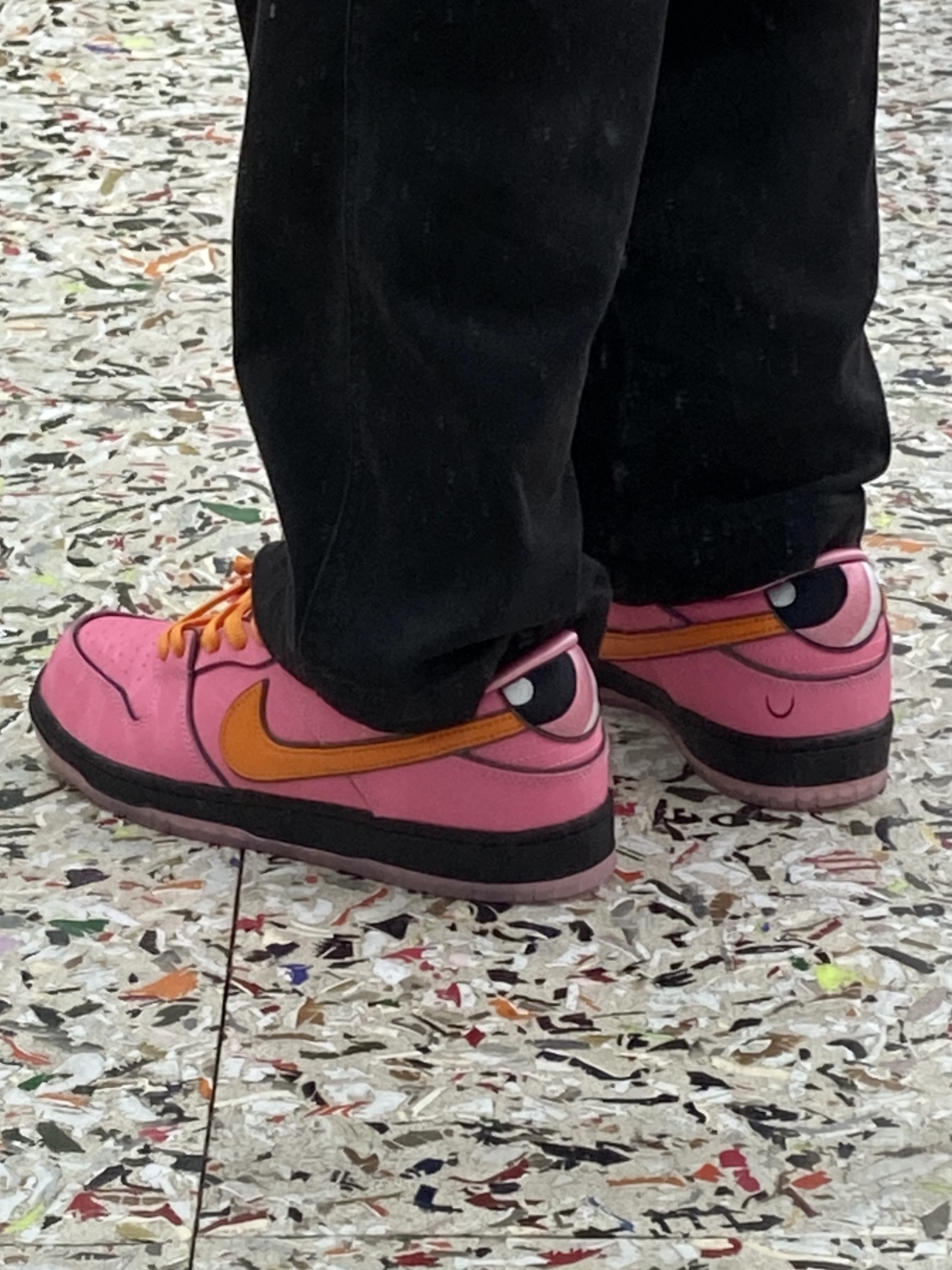 Nike x The Powerpuff Girls SB Dunk Low Pro QS Blossom 착용 스타일 - 5