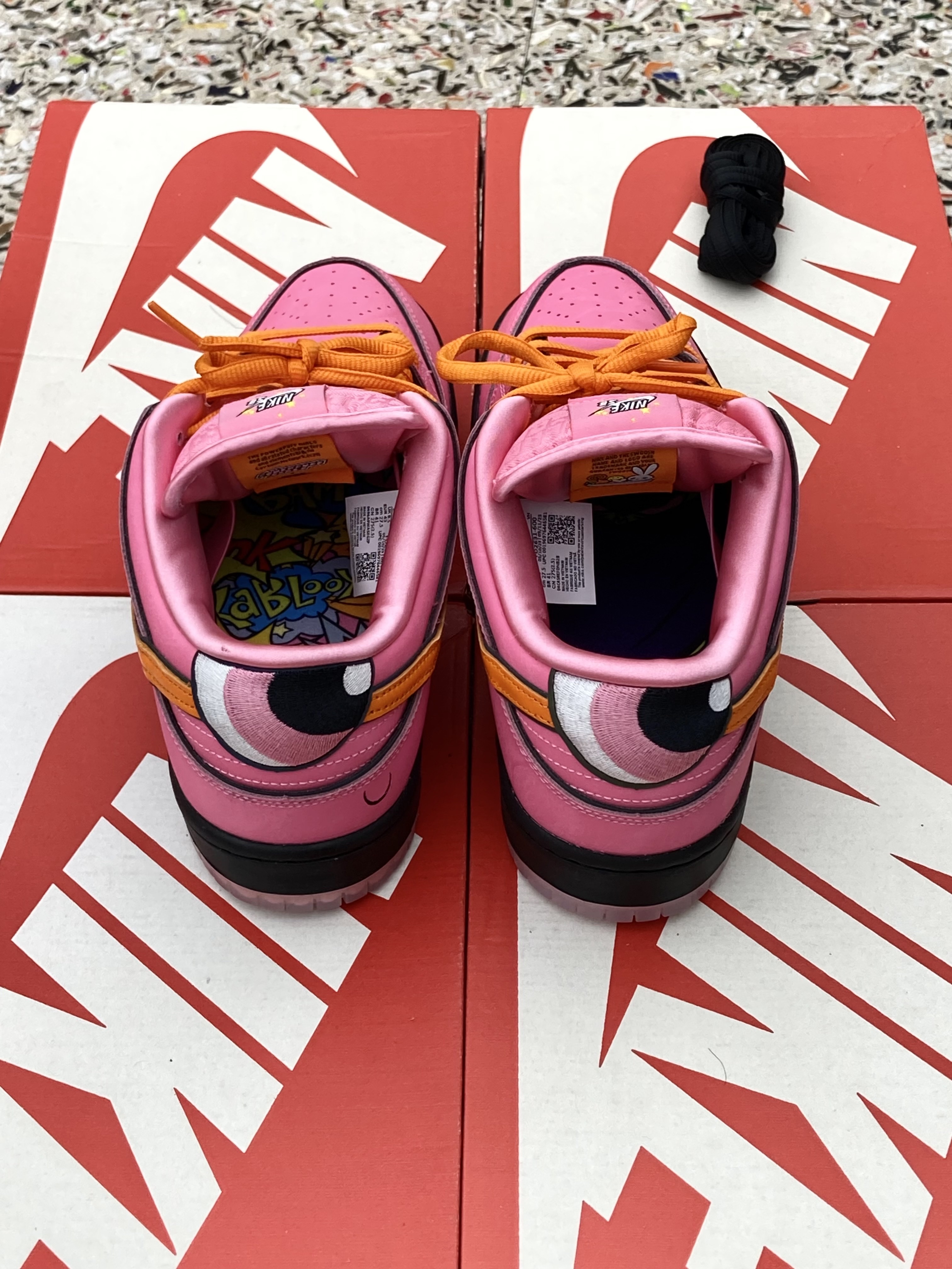 Nike x The Powerpuff Girls SB Dunk Low Pro QS Blossom 착용 스타일 - 5