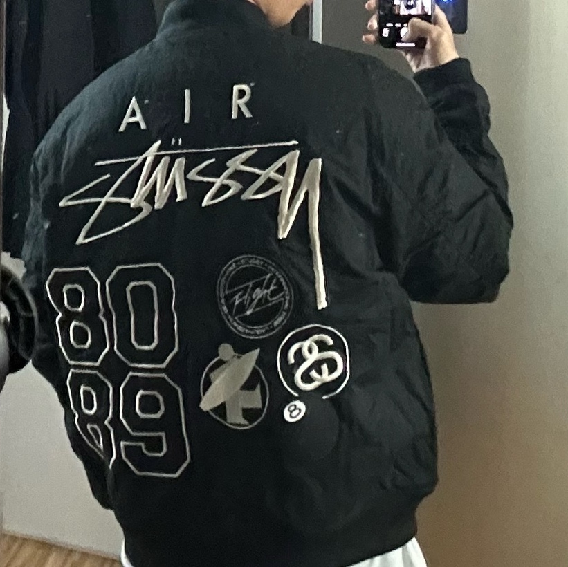 Nike x Stussy Reversible Jacket Black (FJ9153-010) 착용 스타일 - 2