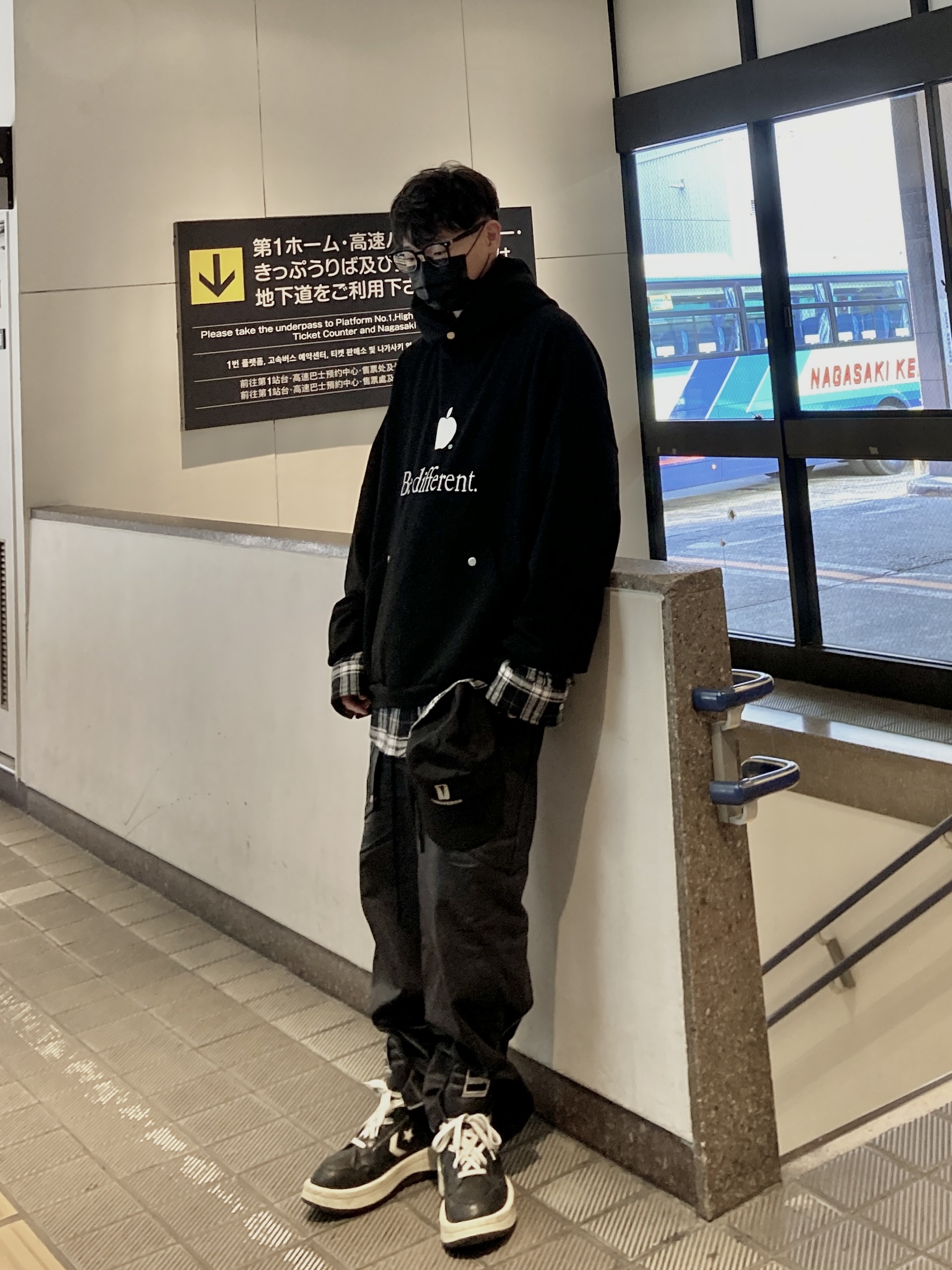 Converse x Drkshdw Turbowpn Black Cream, Converse x Drkshdw Dad Cap Black 착용 스타일 - 2