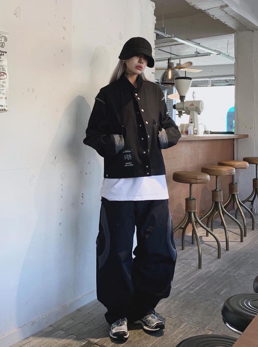 Opening Project Paneled Fleece Pants Black 착용 스타일 - 2