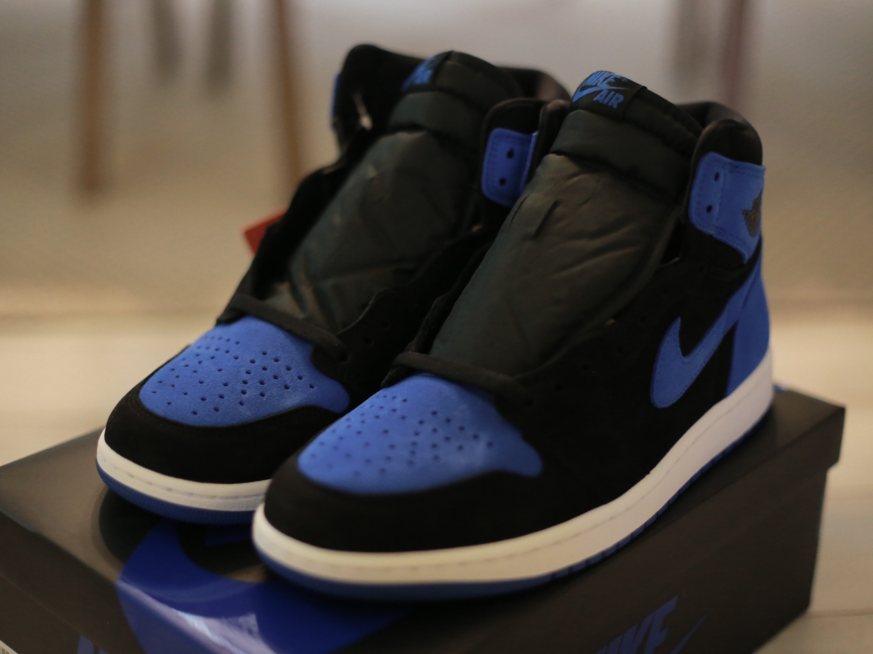 Jordan 1 Retro High OG Royal Reimagined 착용 스타일 - 2