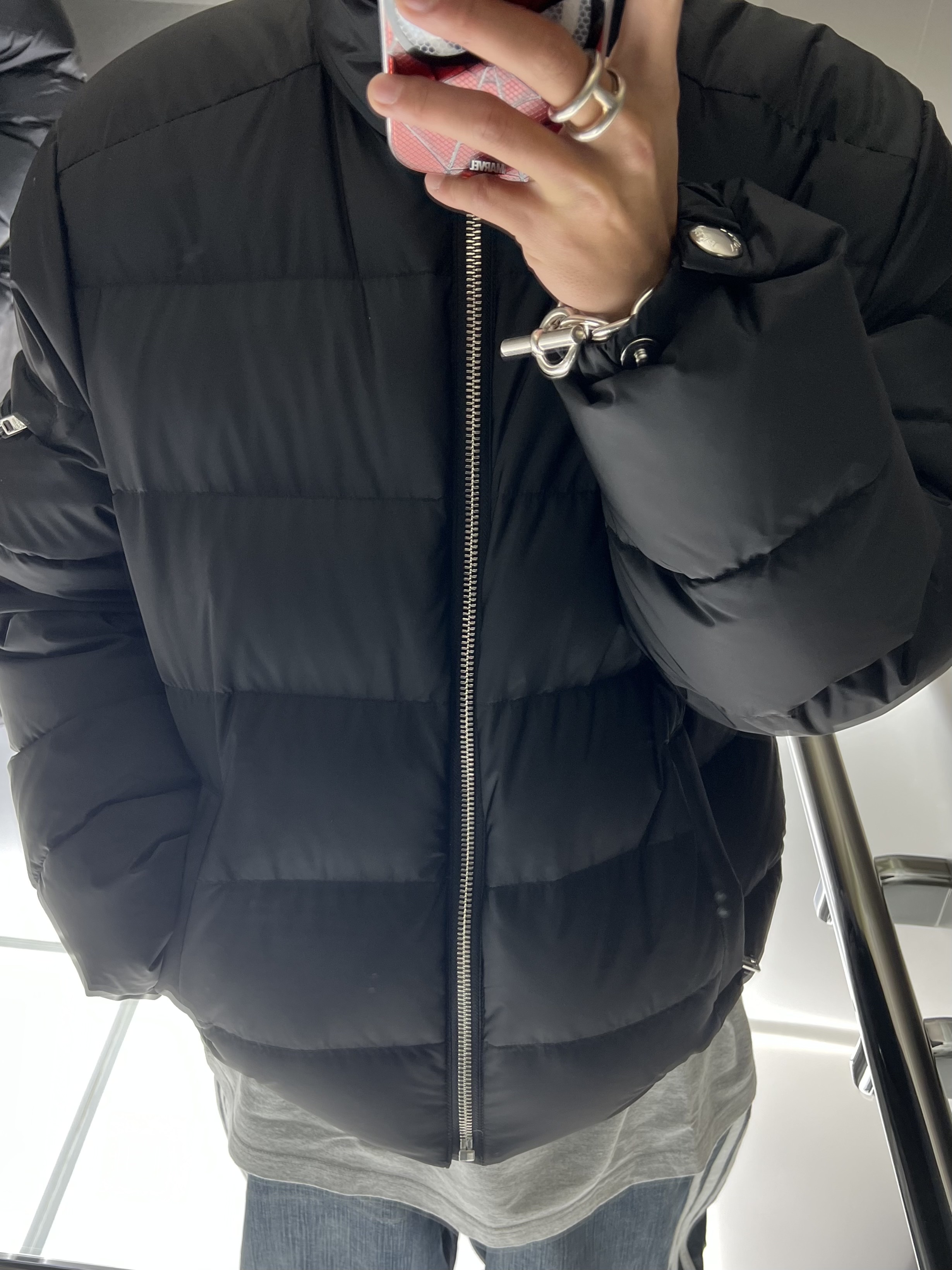 Balenciaga x Adidas Large Baggy Trousers Black, Supreme Small Box L/S T-Shirt Heather Grey - 23FW 착용 스타일 - 4