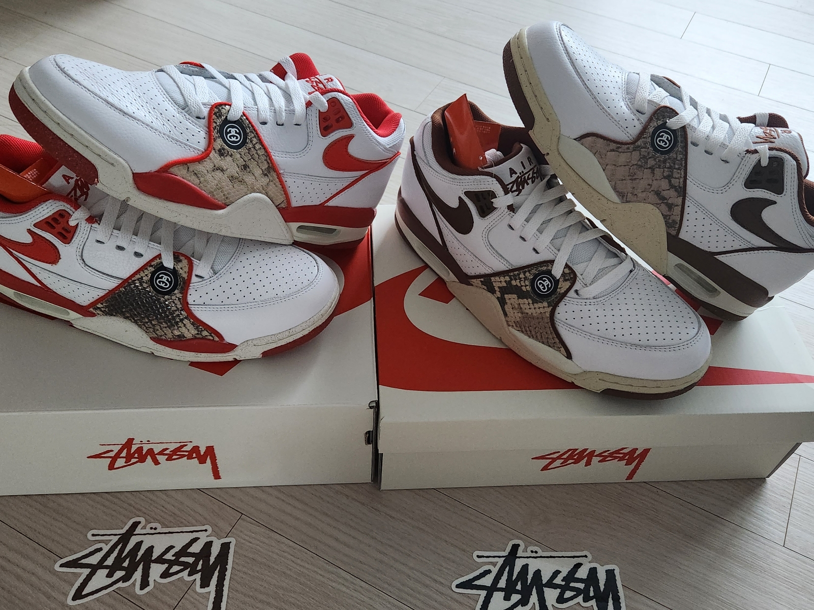 Nike x Stussy Air Flight 89 Low White and Pecan, Nike x Stussy Air Flight 89 Low White Habanero Red Sail 착용 스타일 - 1
