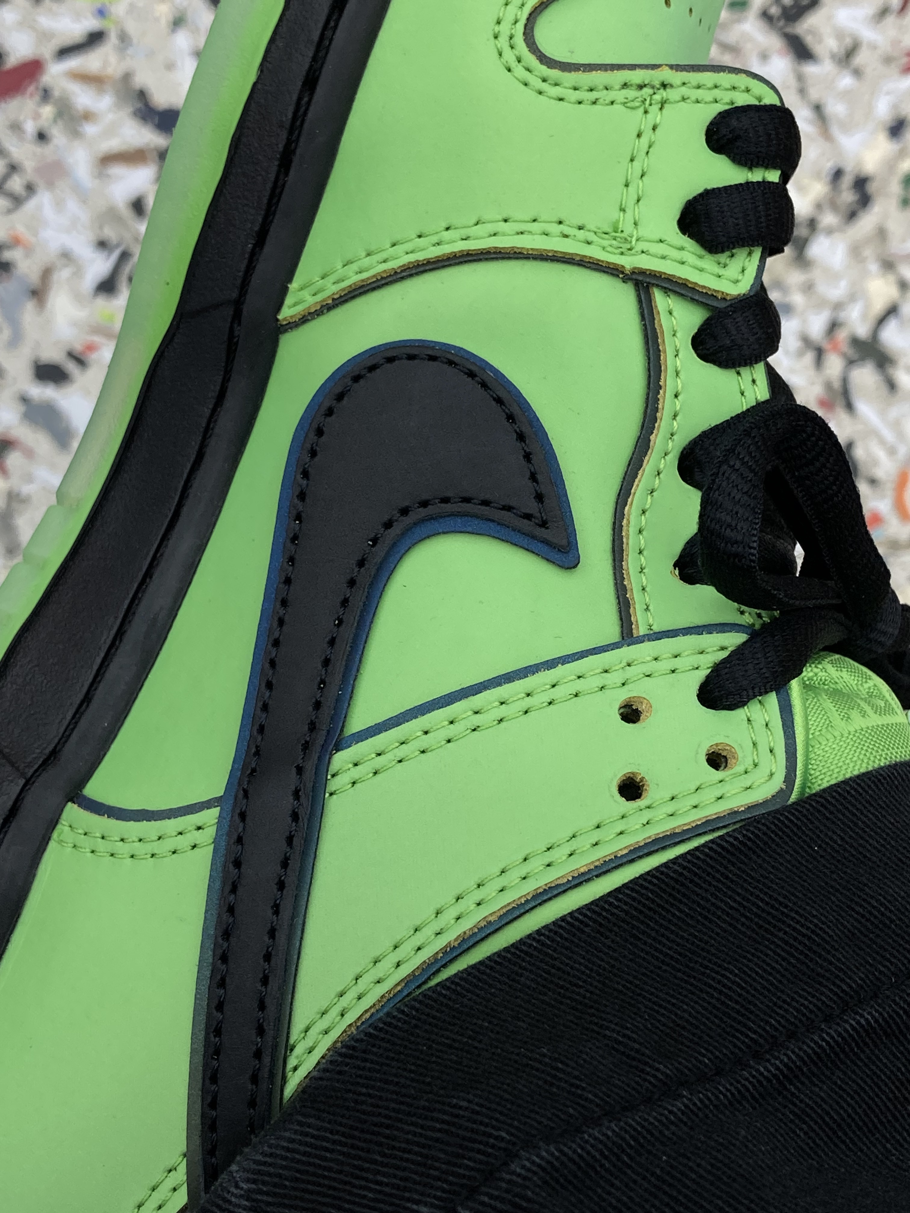Nike x The Powerpuff Girls SB Dunk Low Pro QS Buttercup 착용 스타일 - 4