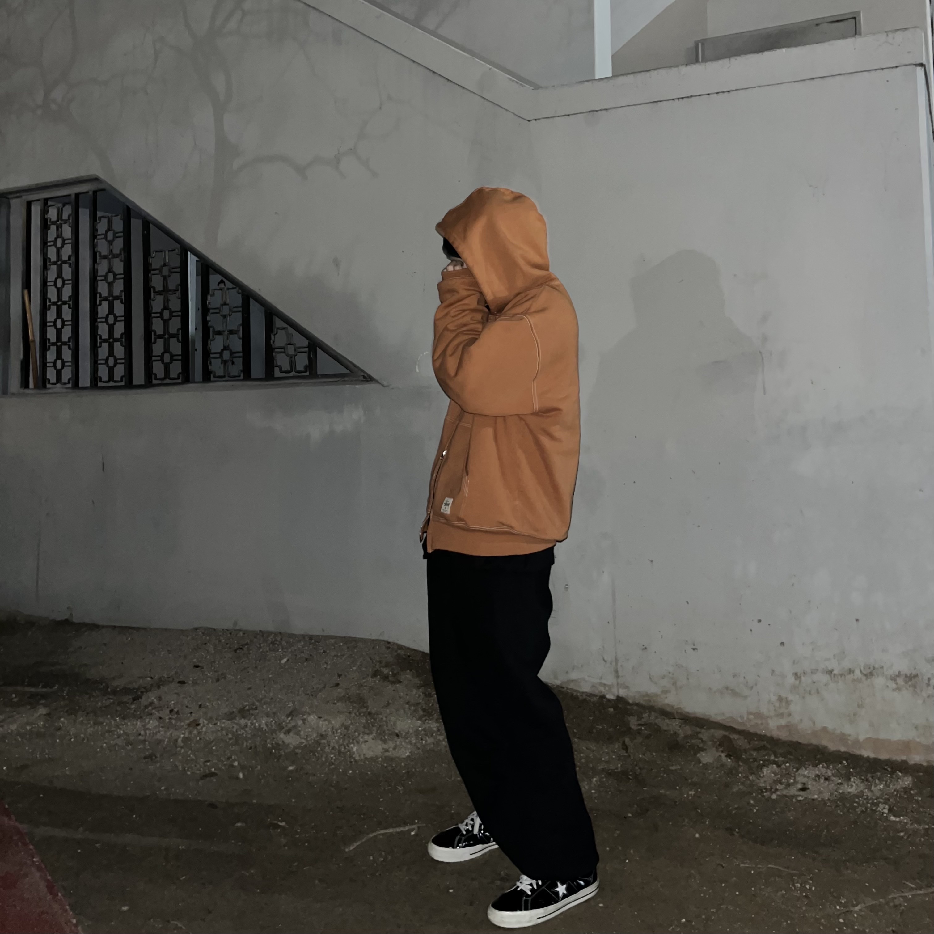 Converse One Star Ox Leather Black, Stussy Double Face Label Zip Hoodie Ochre 착용 스타일 - 1